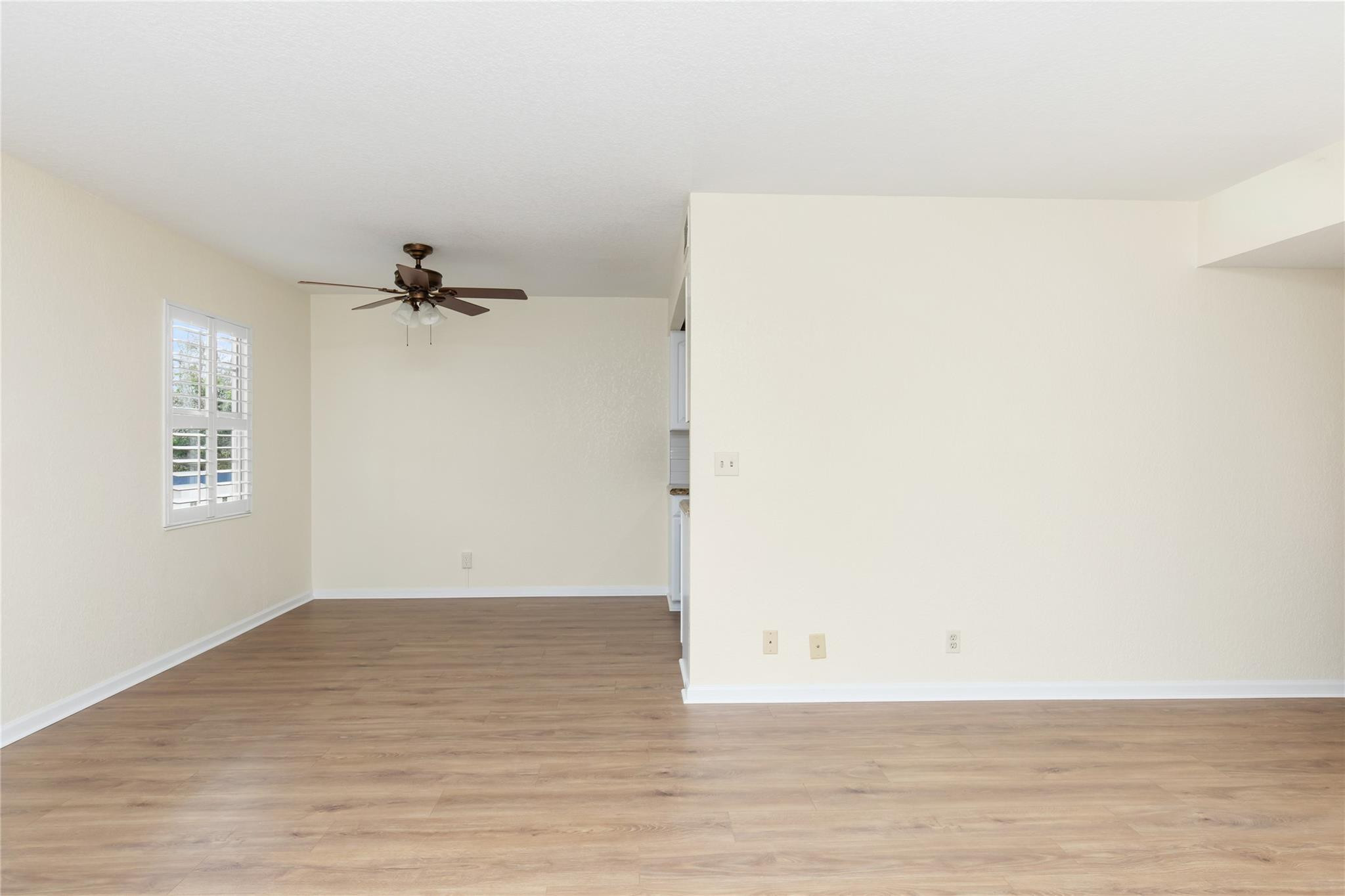 2117 Newport U 2117