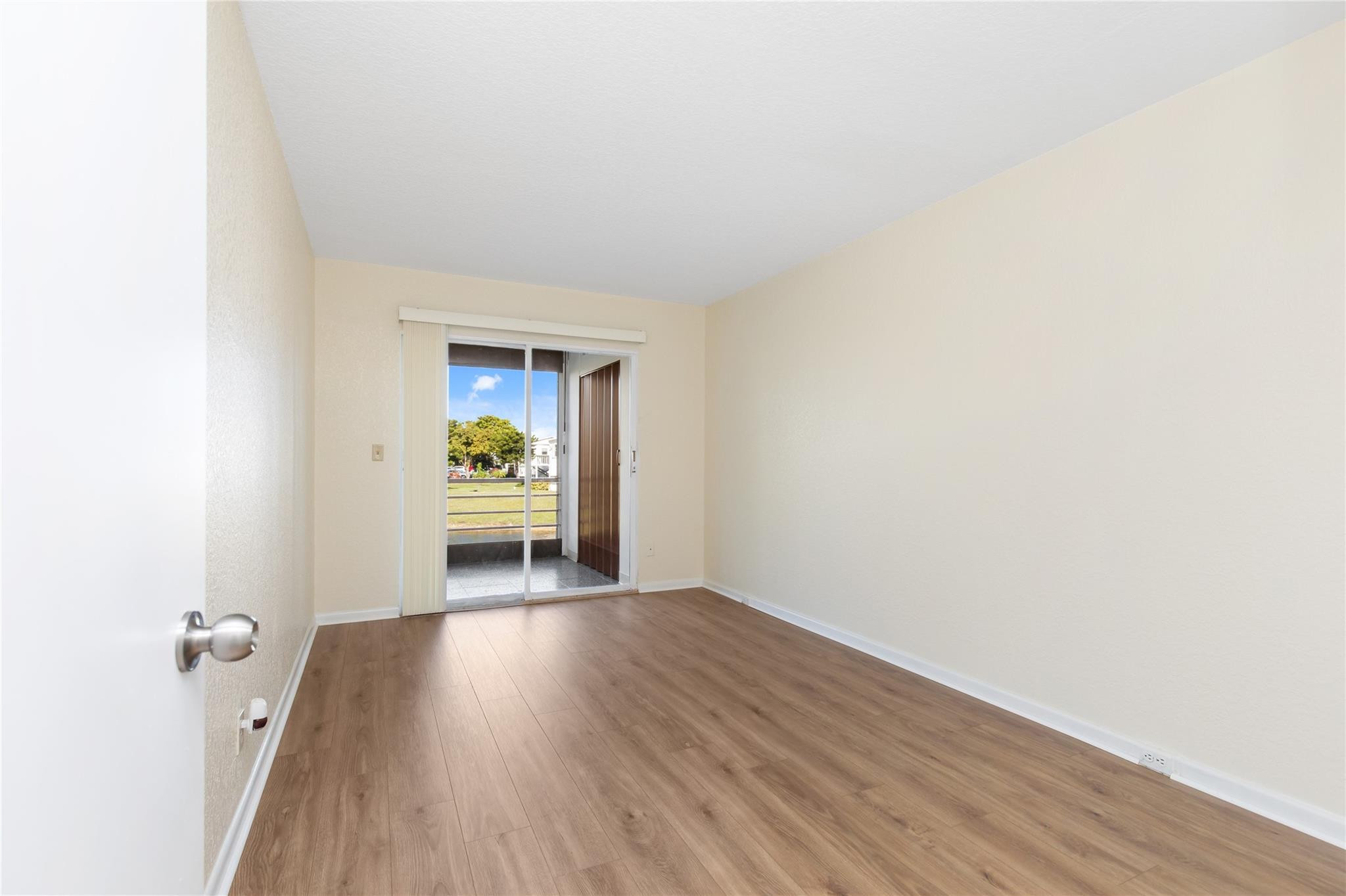 2117 Newport U 2117