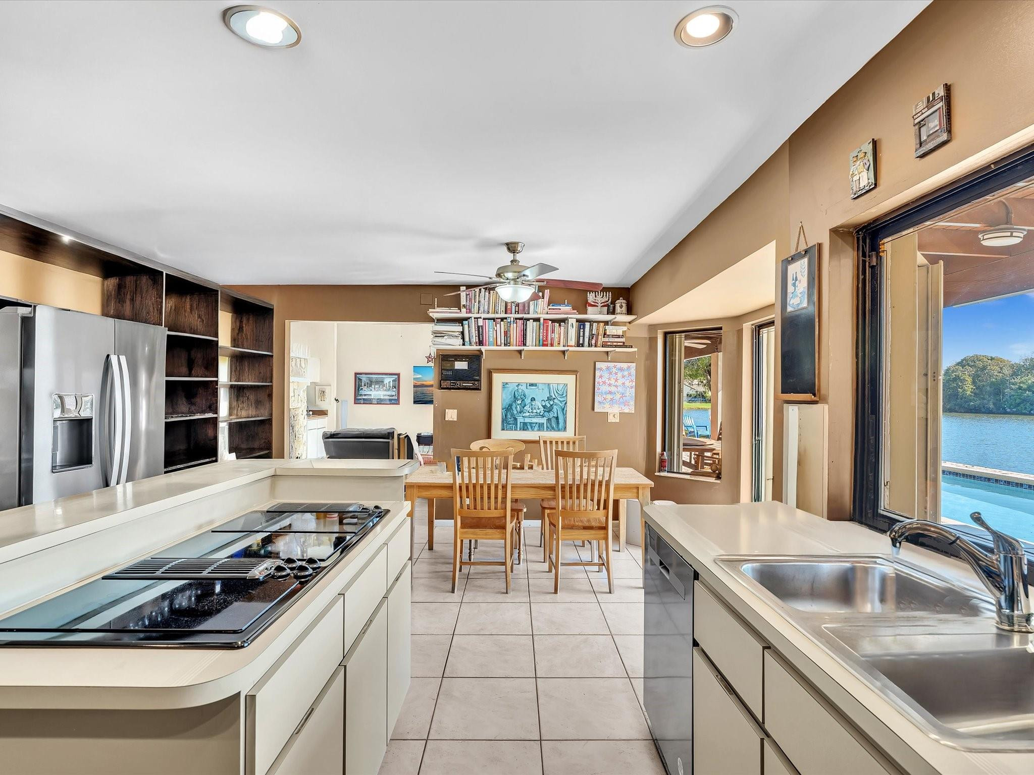 11170 NW 2nd Manor