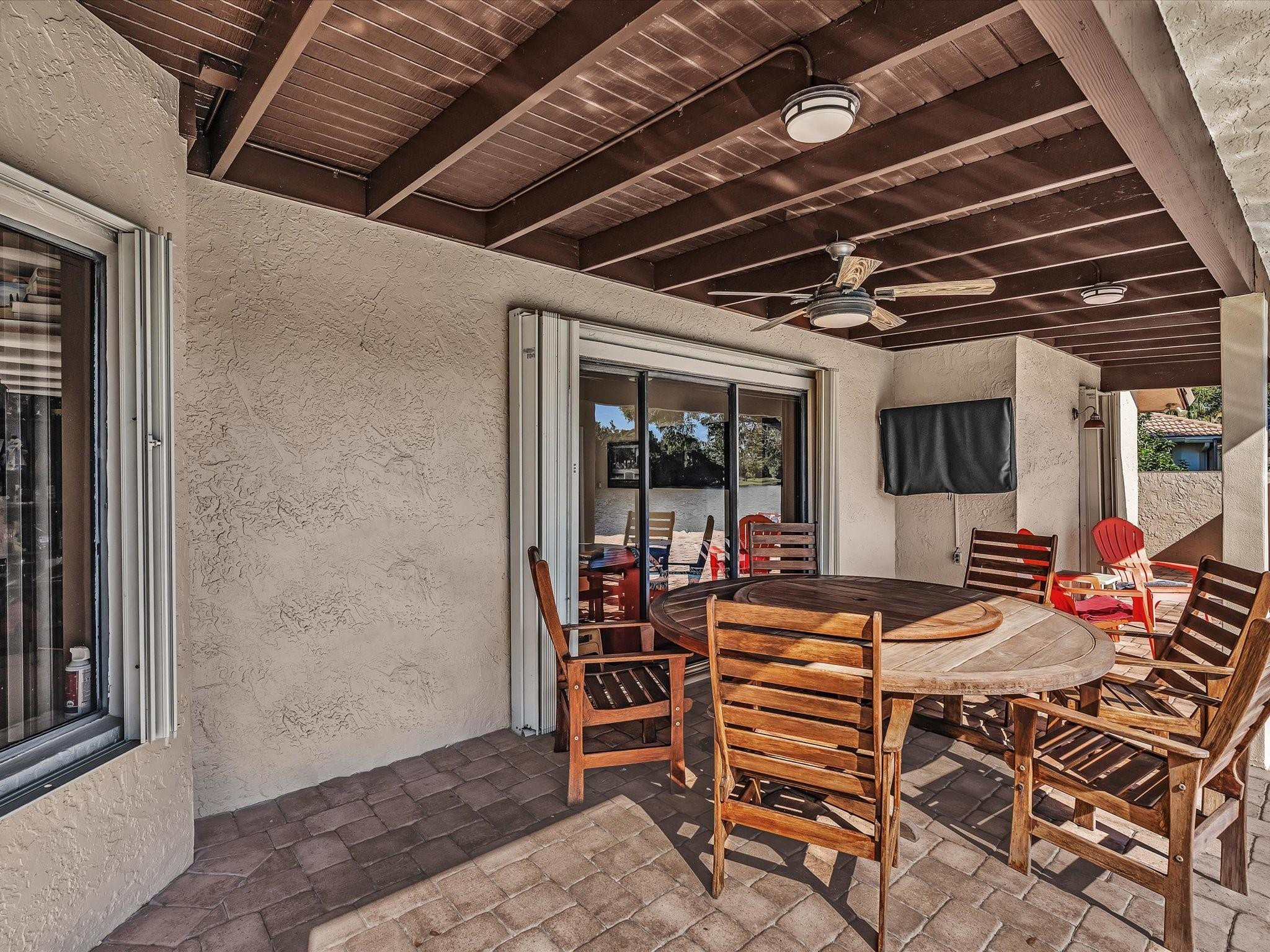 11170 NW 2nd Manor