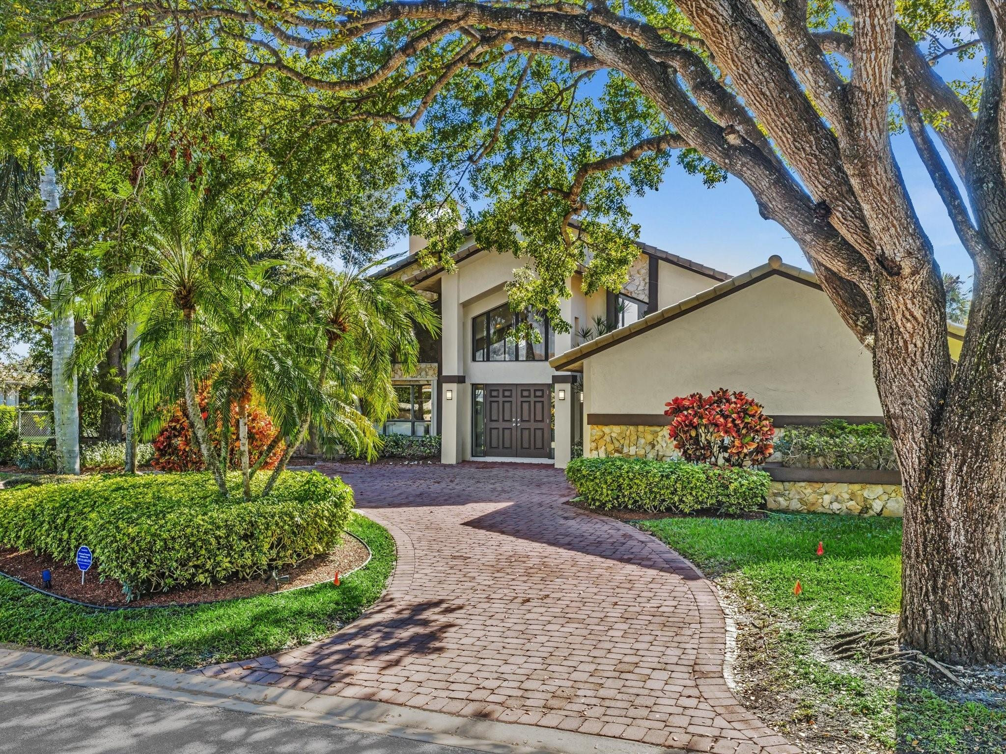 11170 NW 2nd Manor