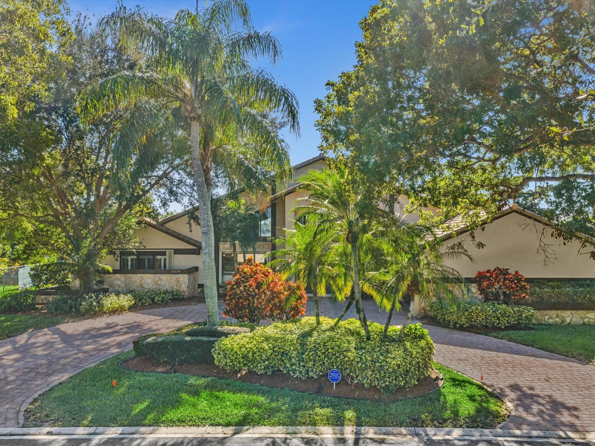 11170 NW 2nd Manor