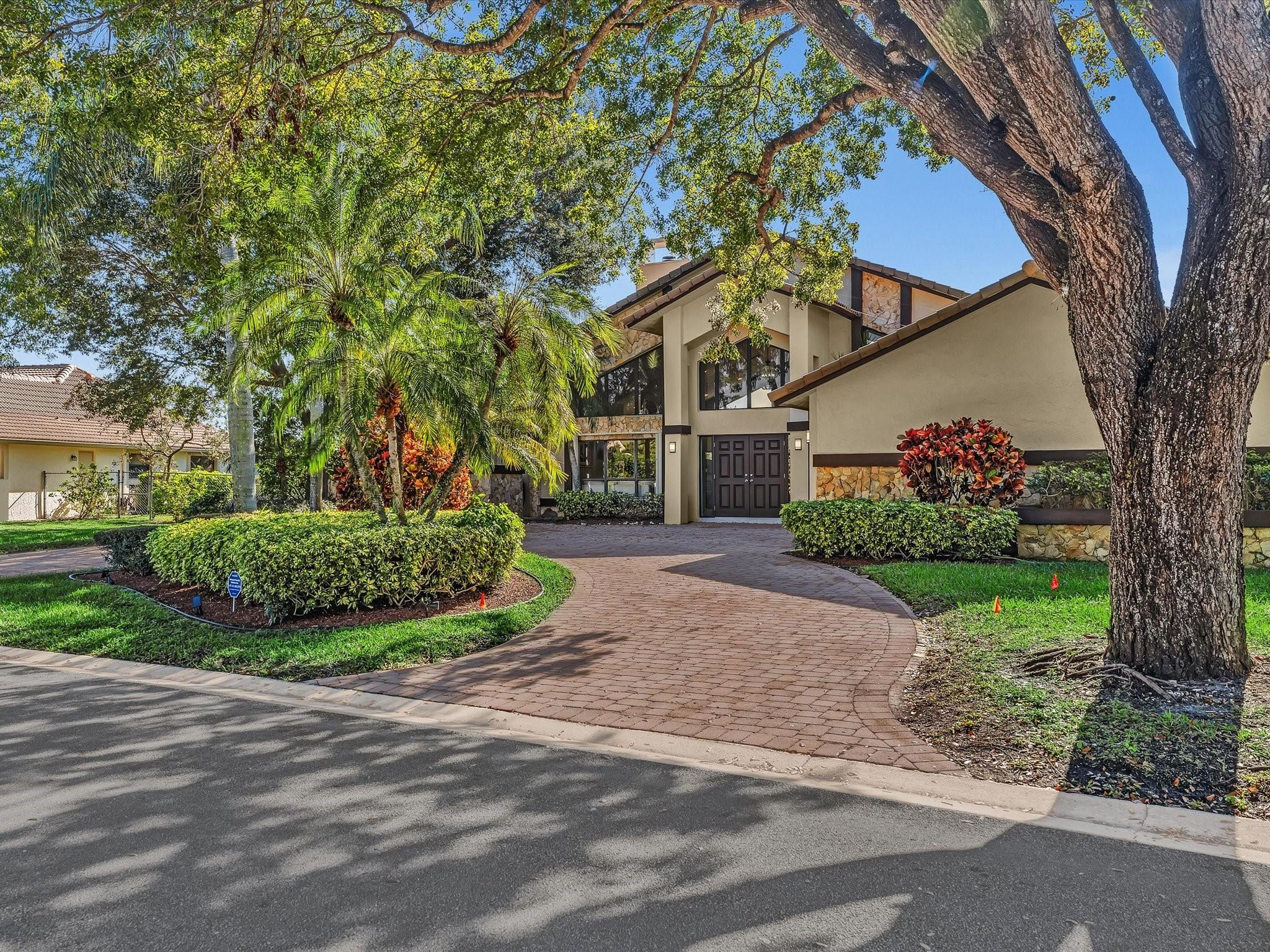 11170 NW 2nd Manor
