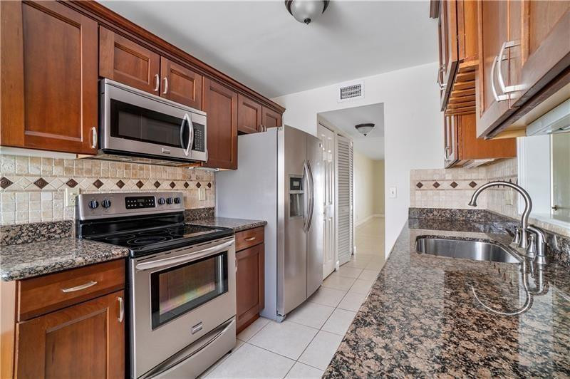 9769 Riverside Drive 71-2