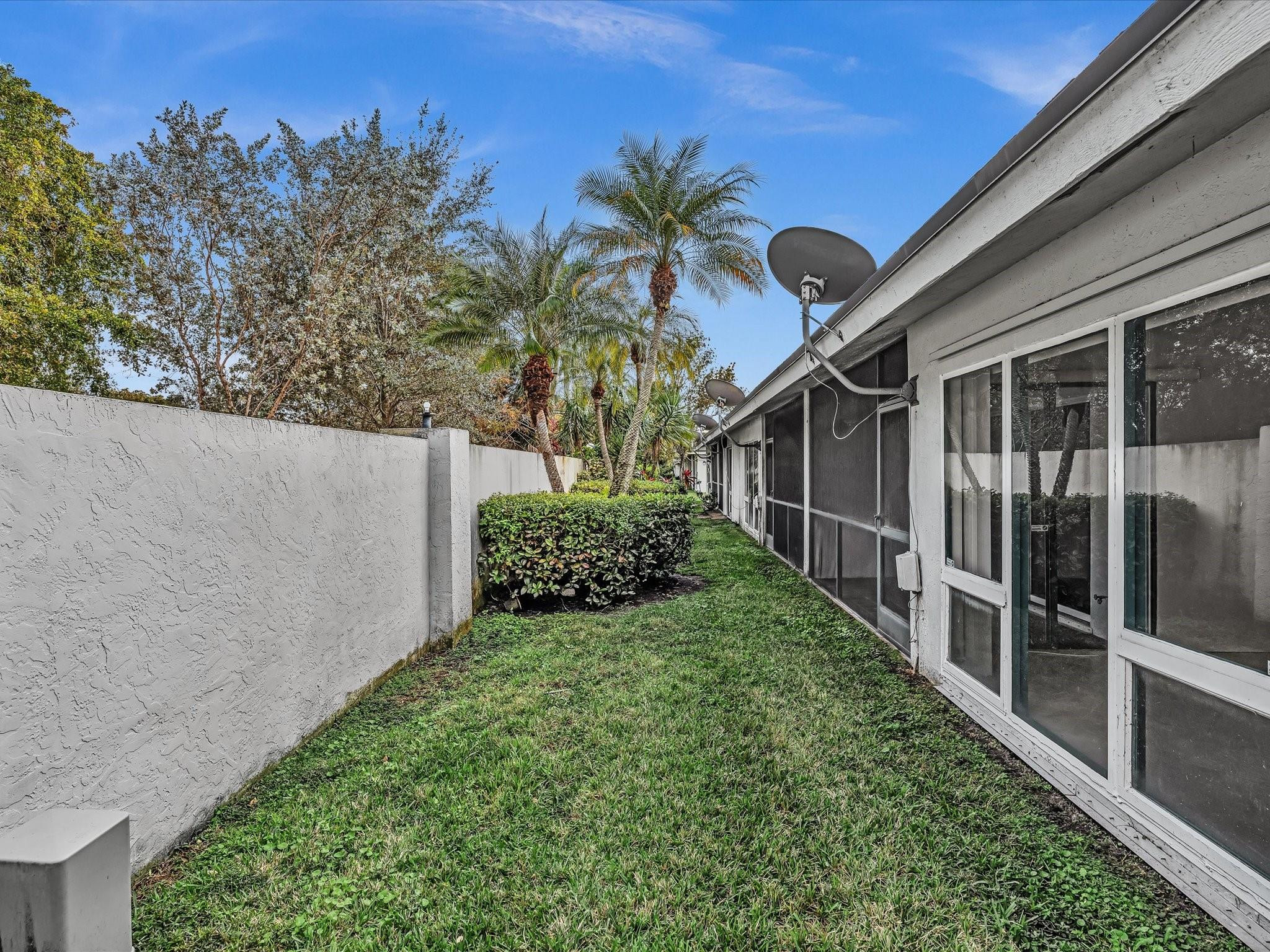 6796 N Pine Island Road 6796
