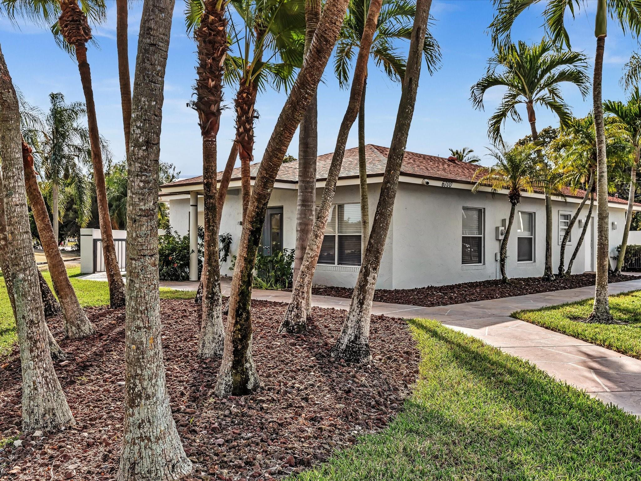 6796 N Pine Island Road 6796