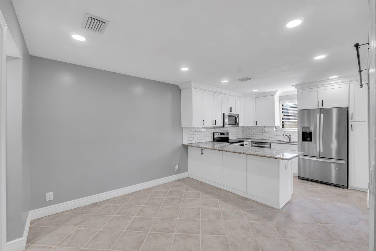 2675 NW 99th Avenue