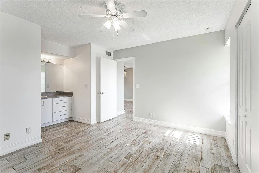 911 Twin Lakes Drive 3-N