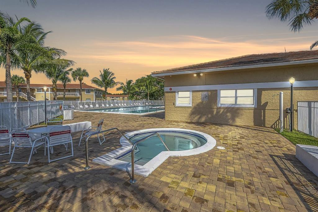 911 Twin Lakes Drive 3-N