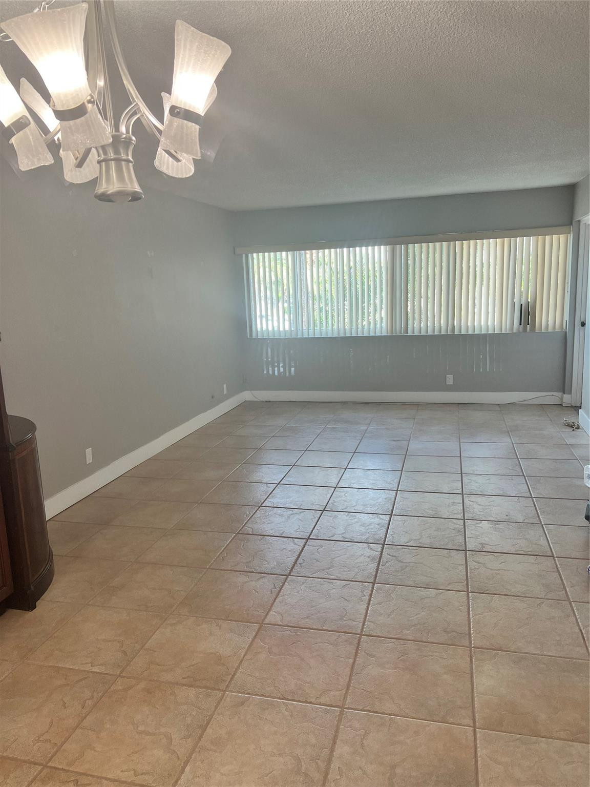 120 Lakeview Drive 208