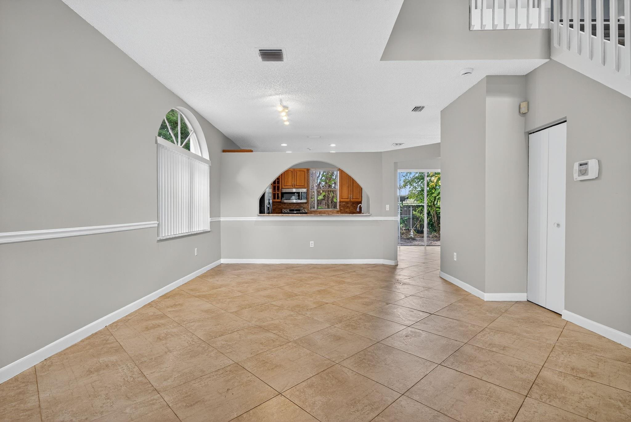 8743 NW 6th Court