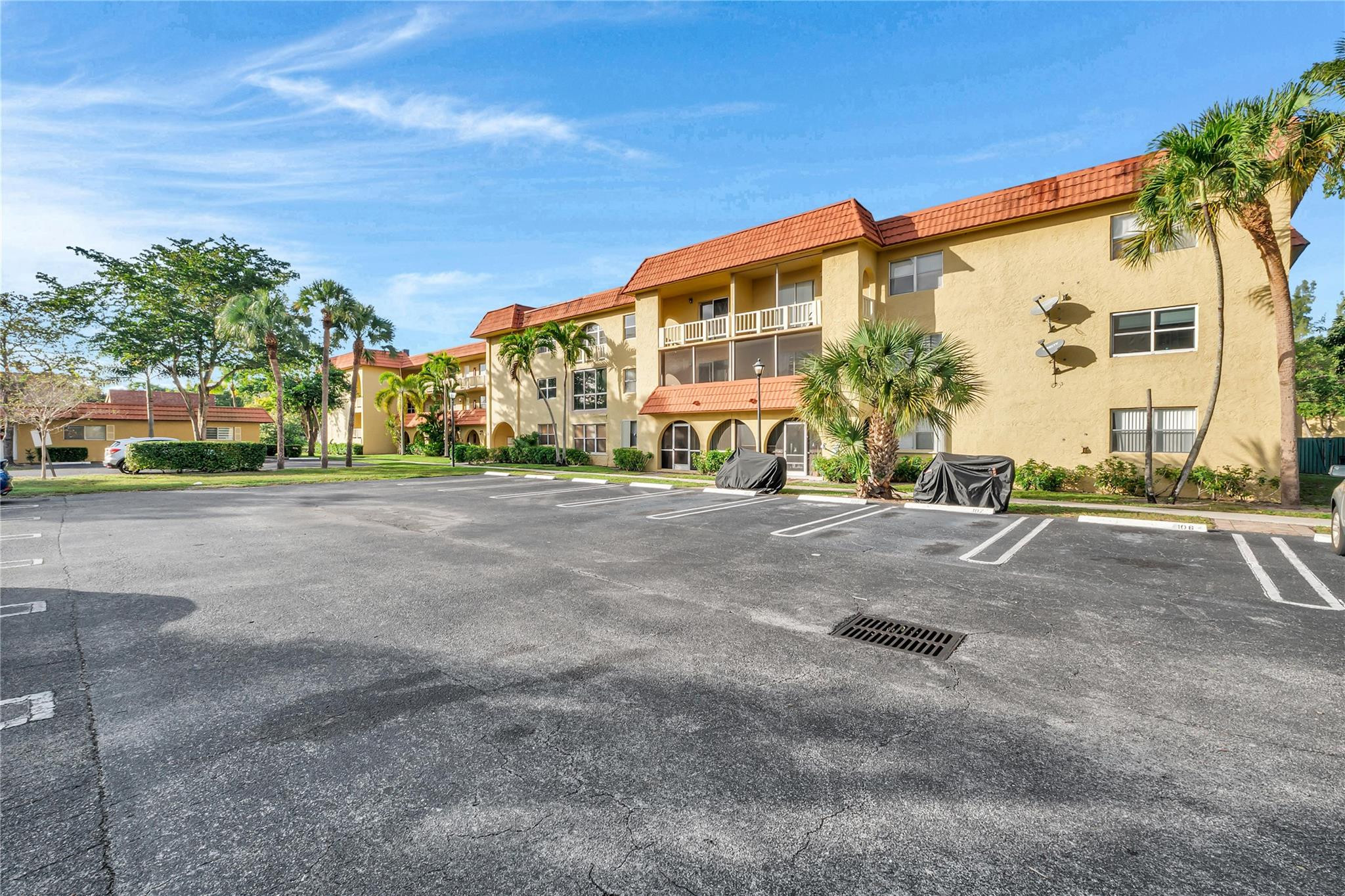 10762 La Placida Drive 7-306