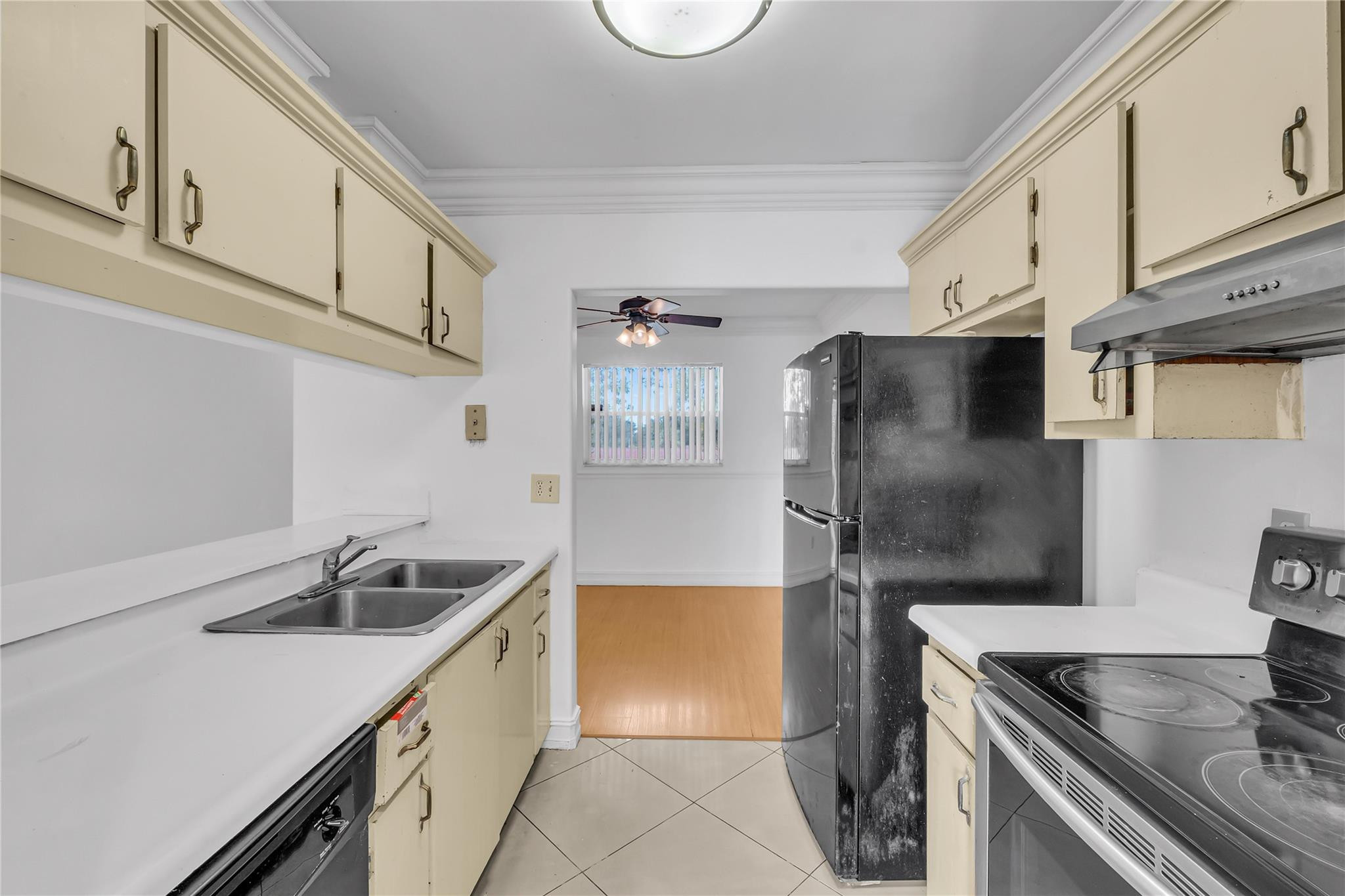10762 La Placida Drive 7-306