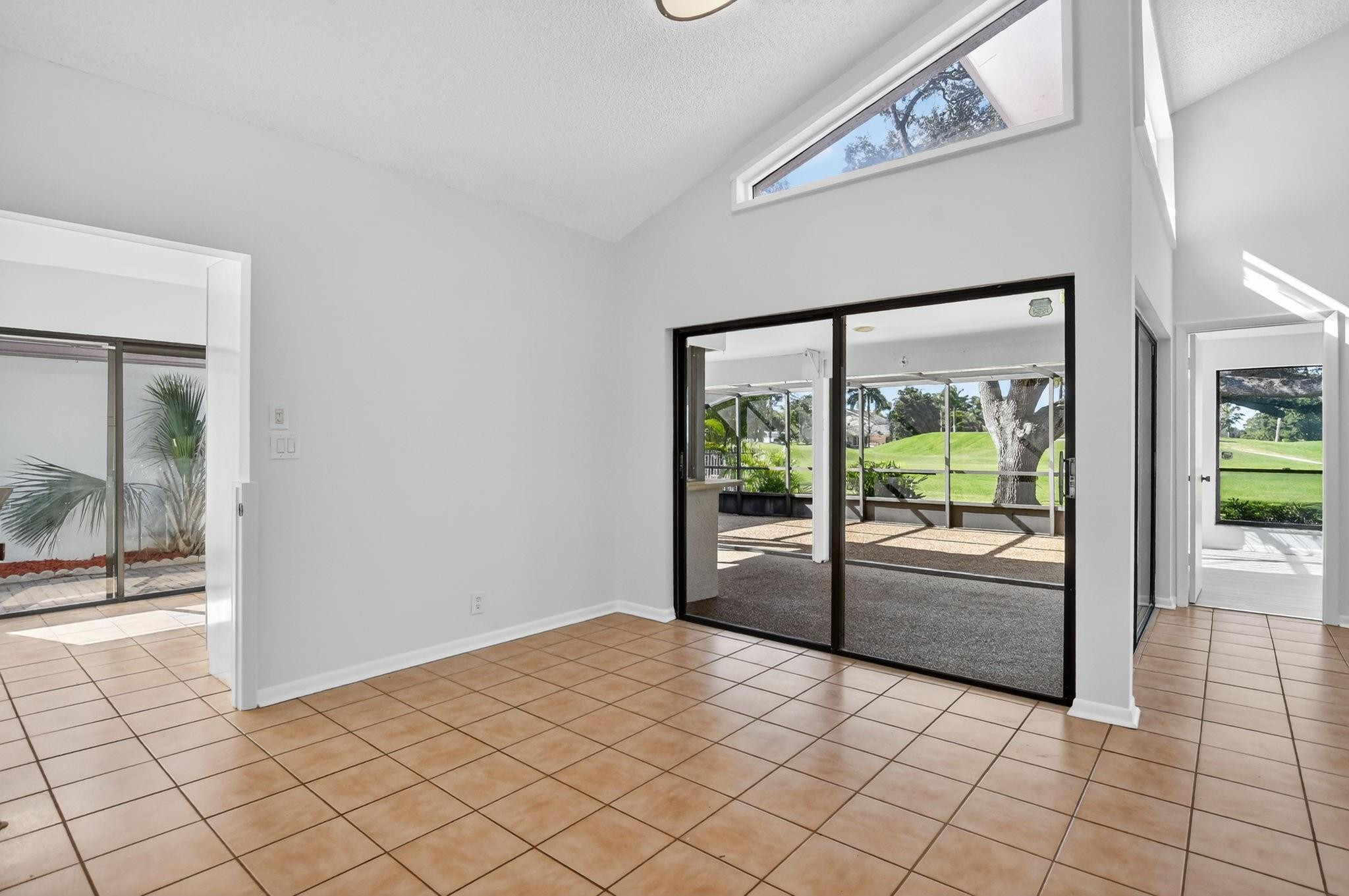 661 Hollows Circle