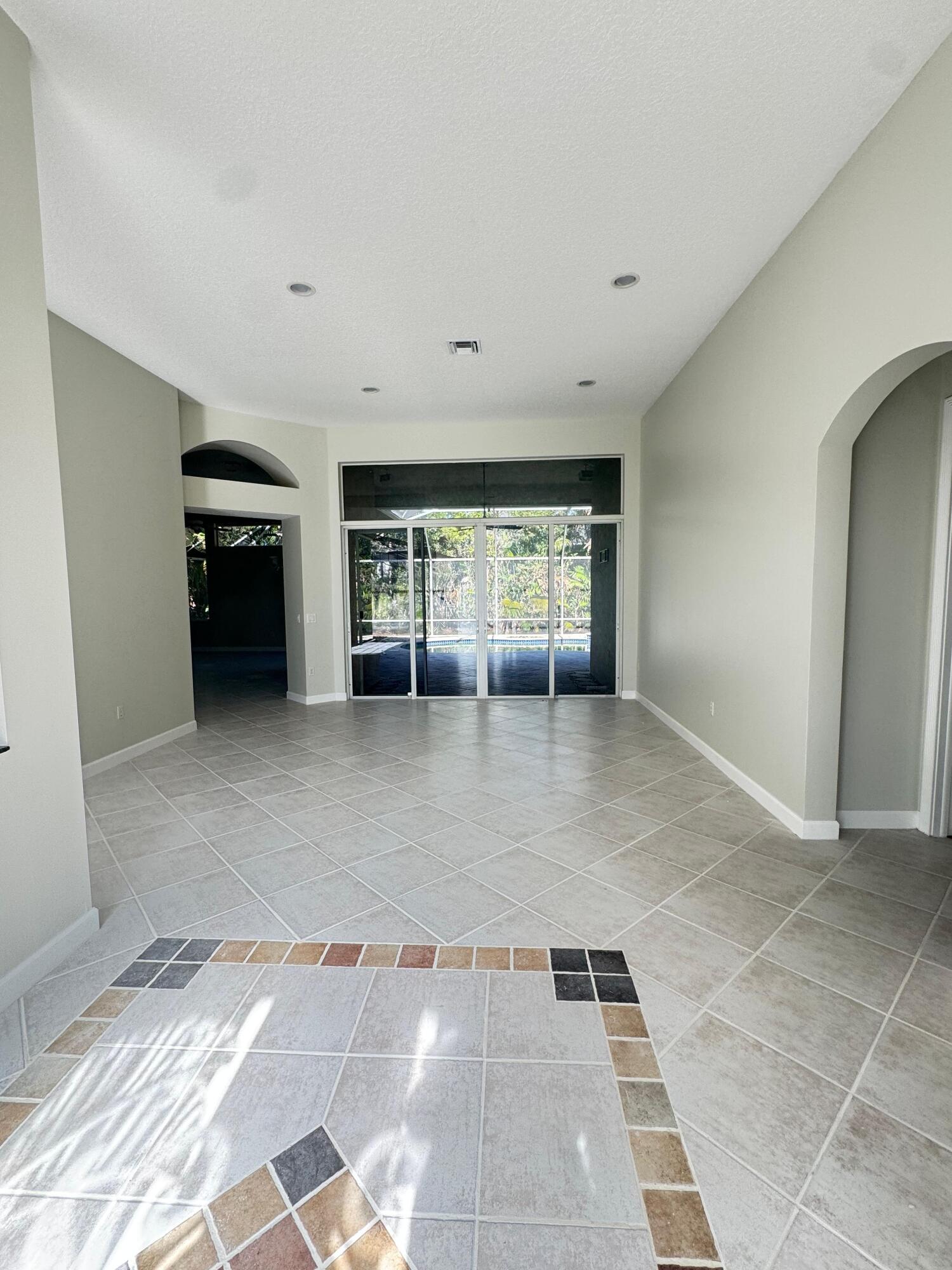 6740 NW 105th Lane