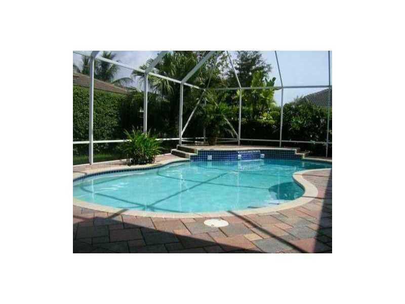 6740 NW 105th Lane