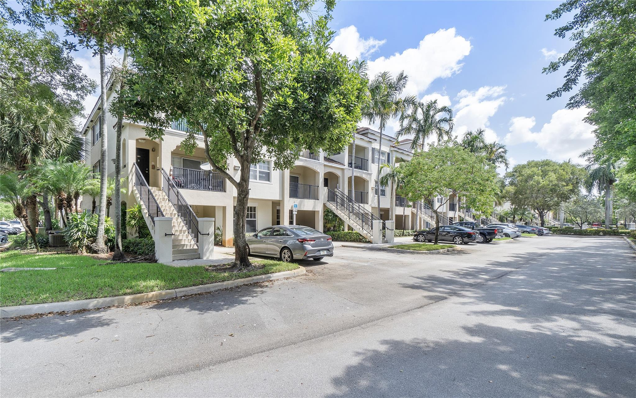 6020 W Sample Road 103