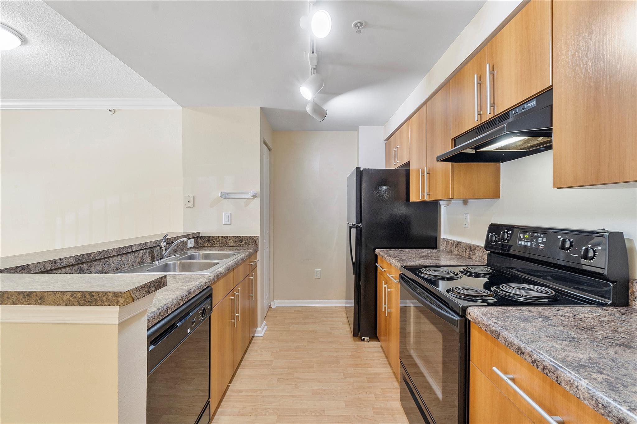 6020 W Sample Road 103