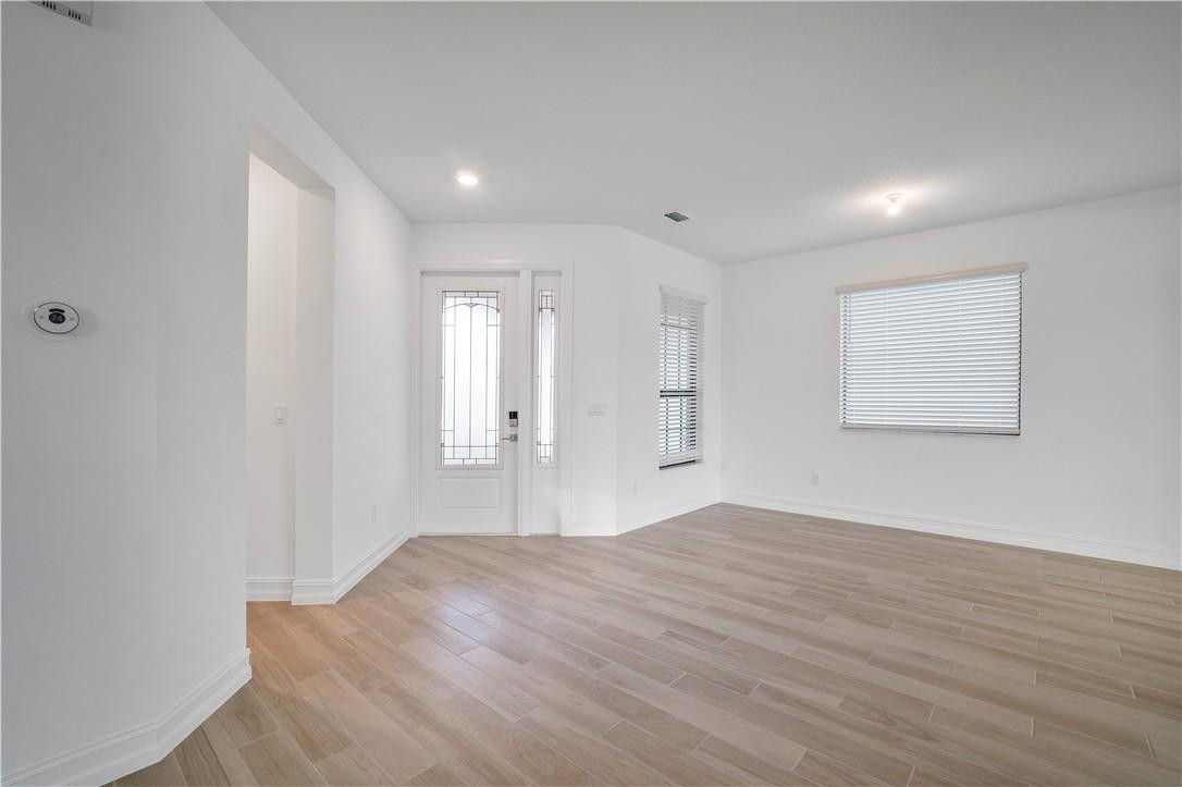 8755 Grand Prix Lane