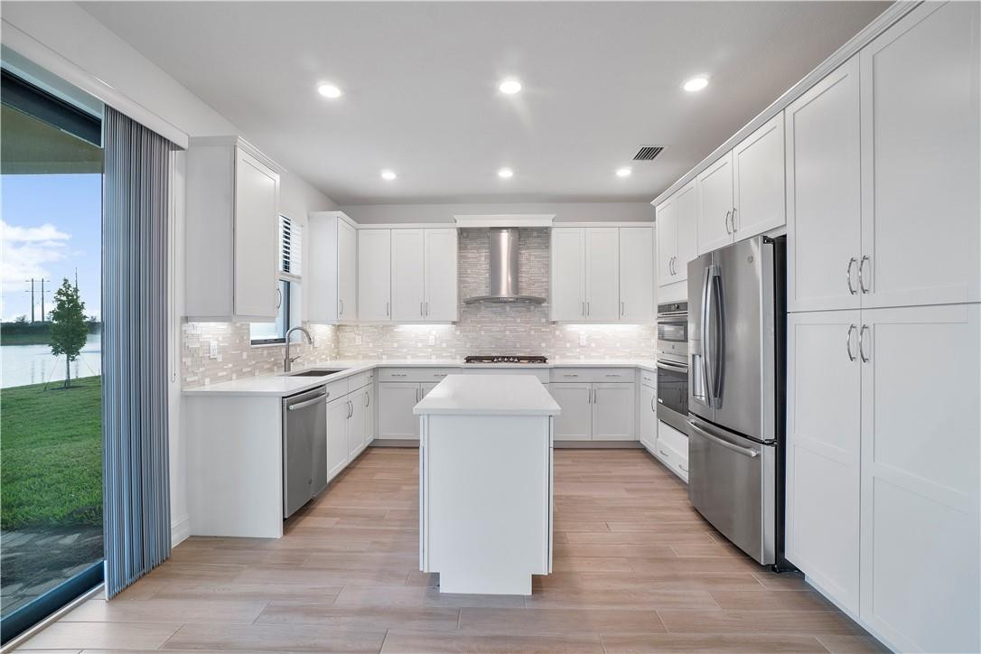 8755 Grand Prix Lane