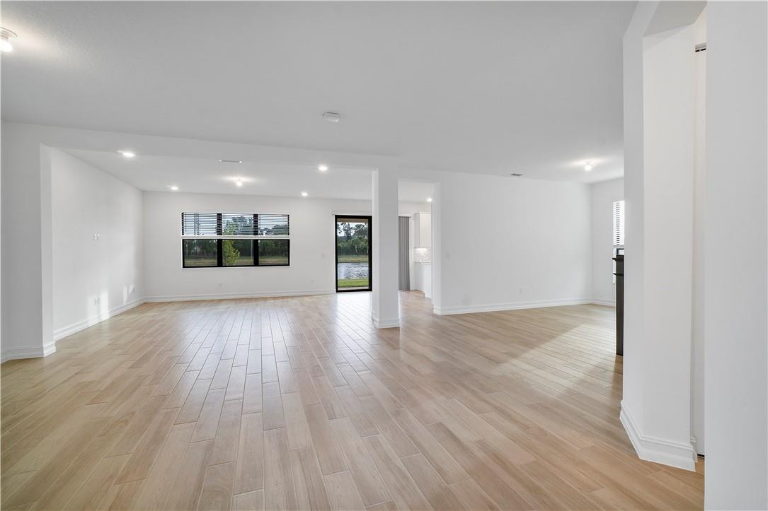 8755 Grand Prix Lane