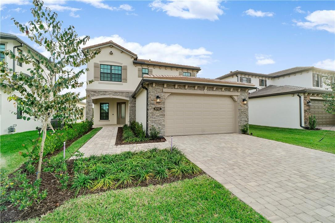 8755 Grand Prix Lane