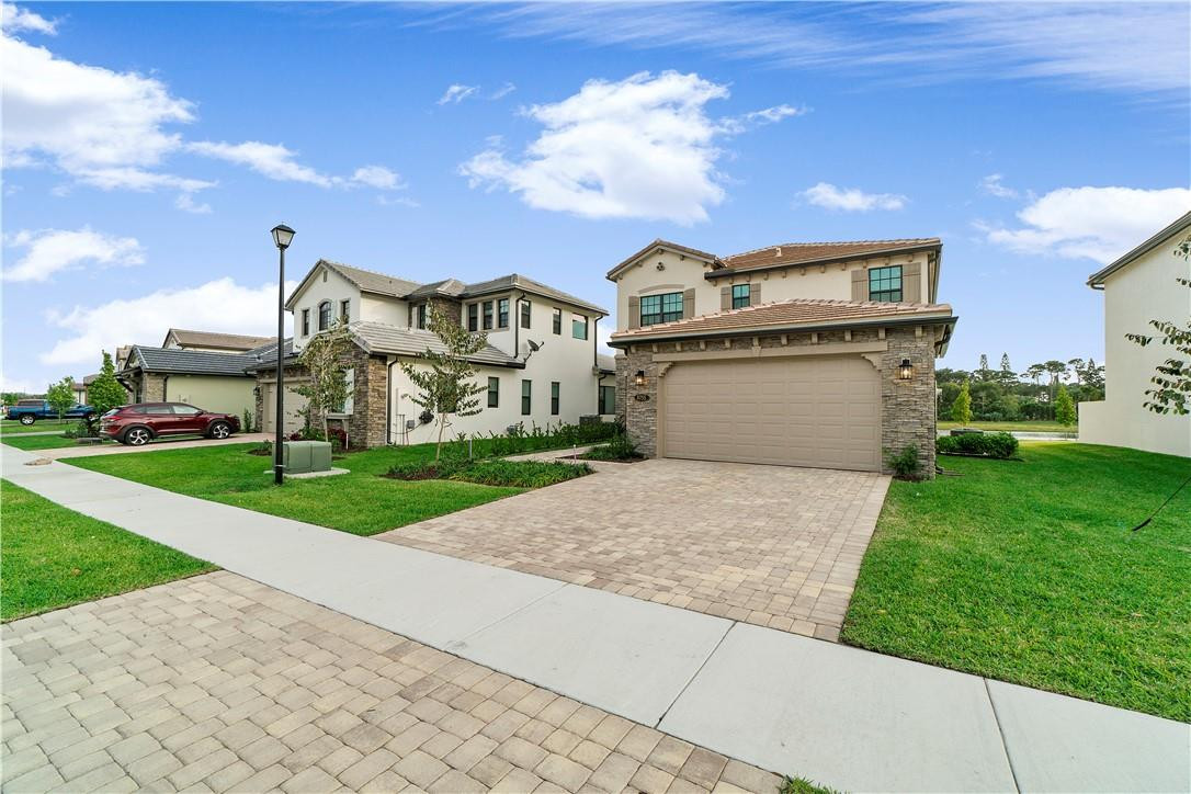8755 Grand Prix Lane