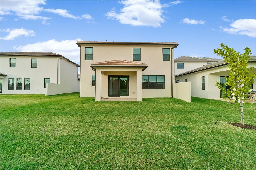 8755 Grand Prix Lane