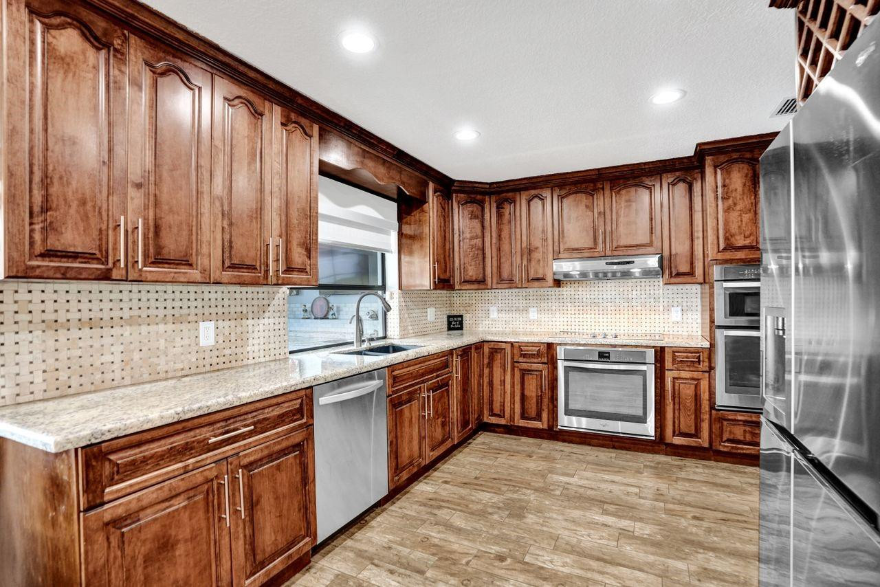 326 NW 101st Terrace