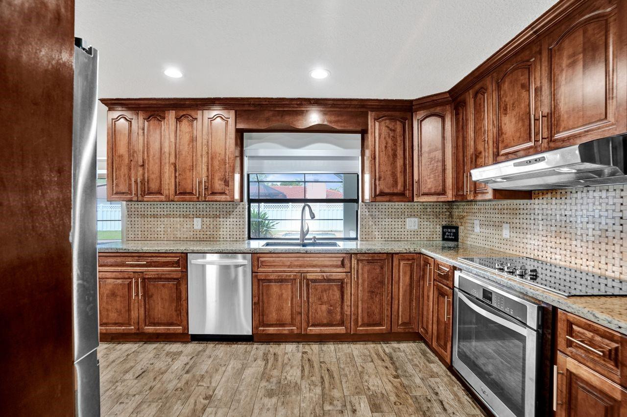 326 NW 101st Terrace