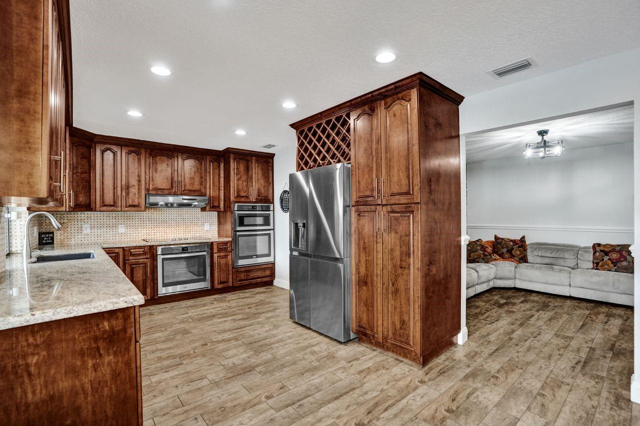 326 NW 101st Terrace