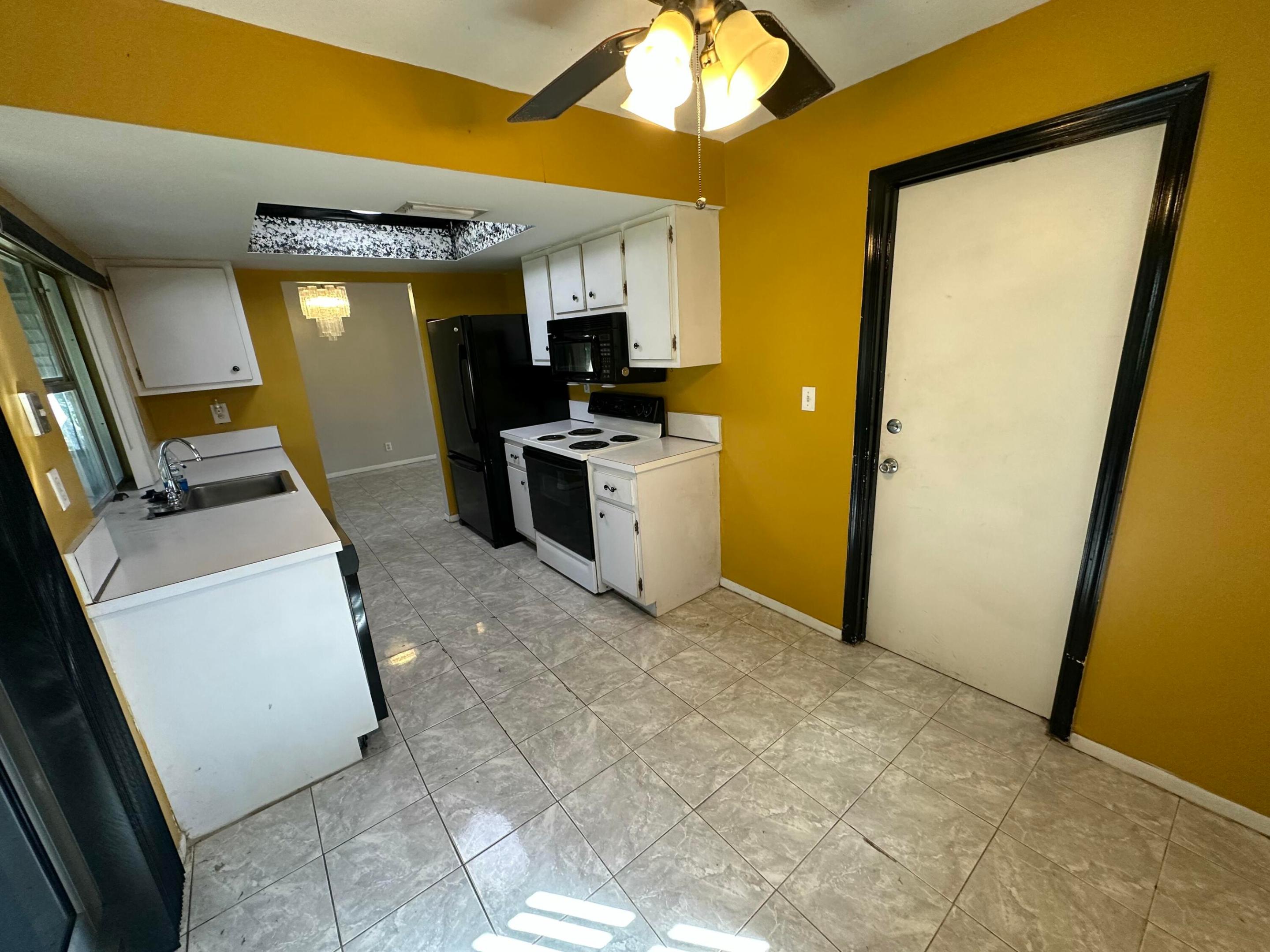 7105 NW 57th Court NW