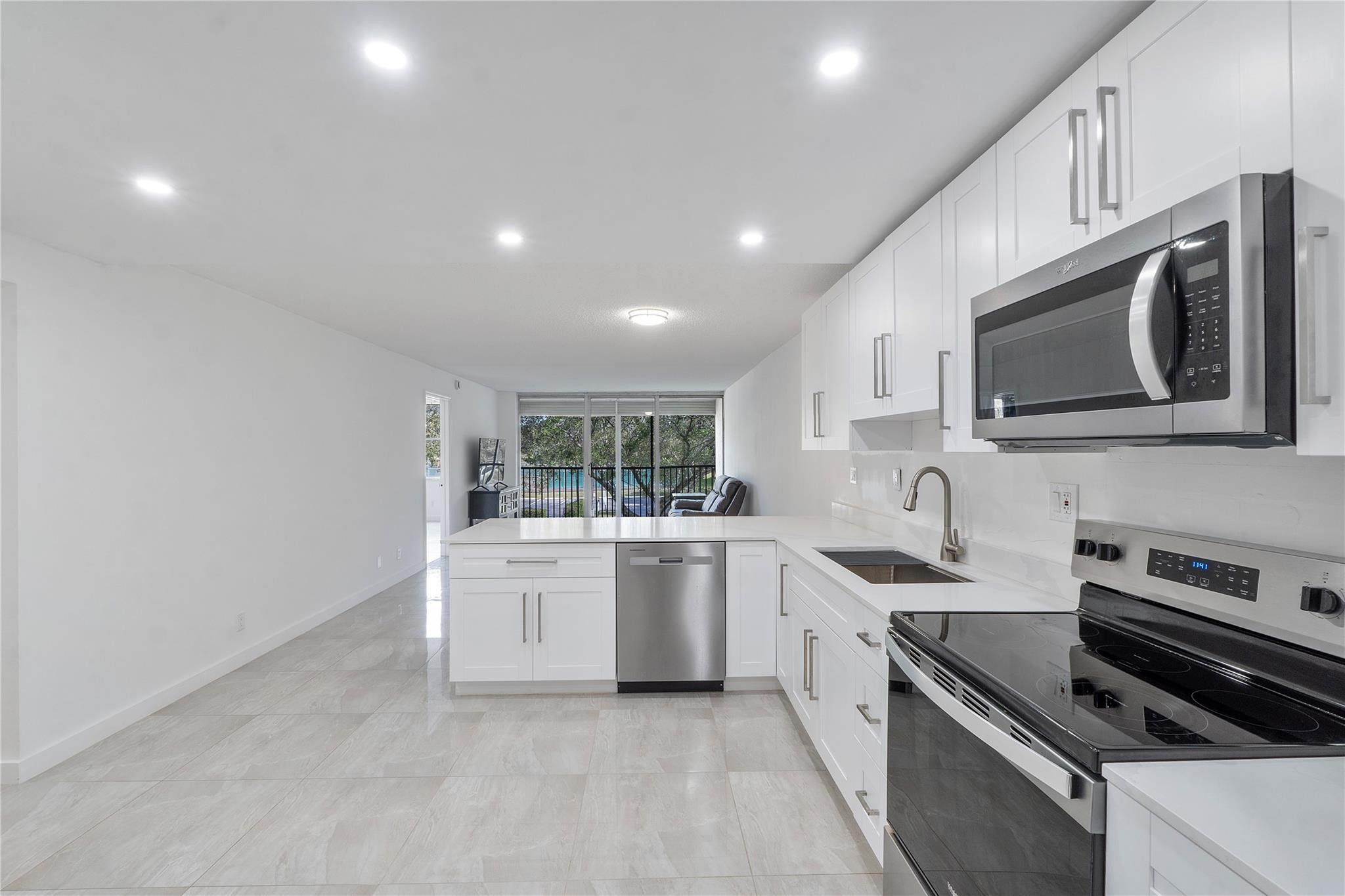 3751 Environ Boulevard 243