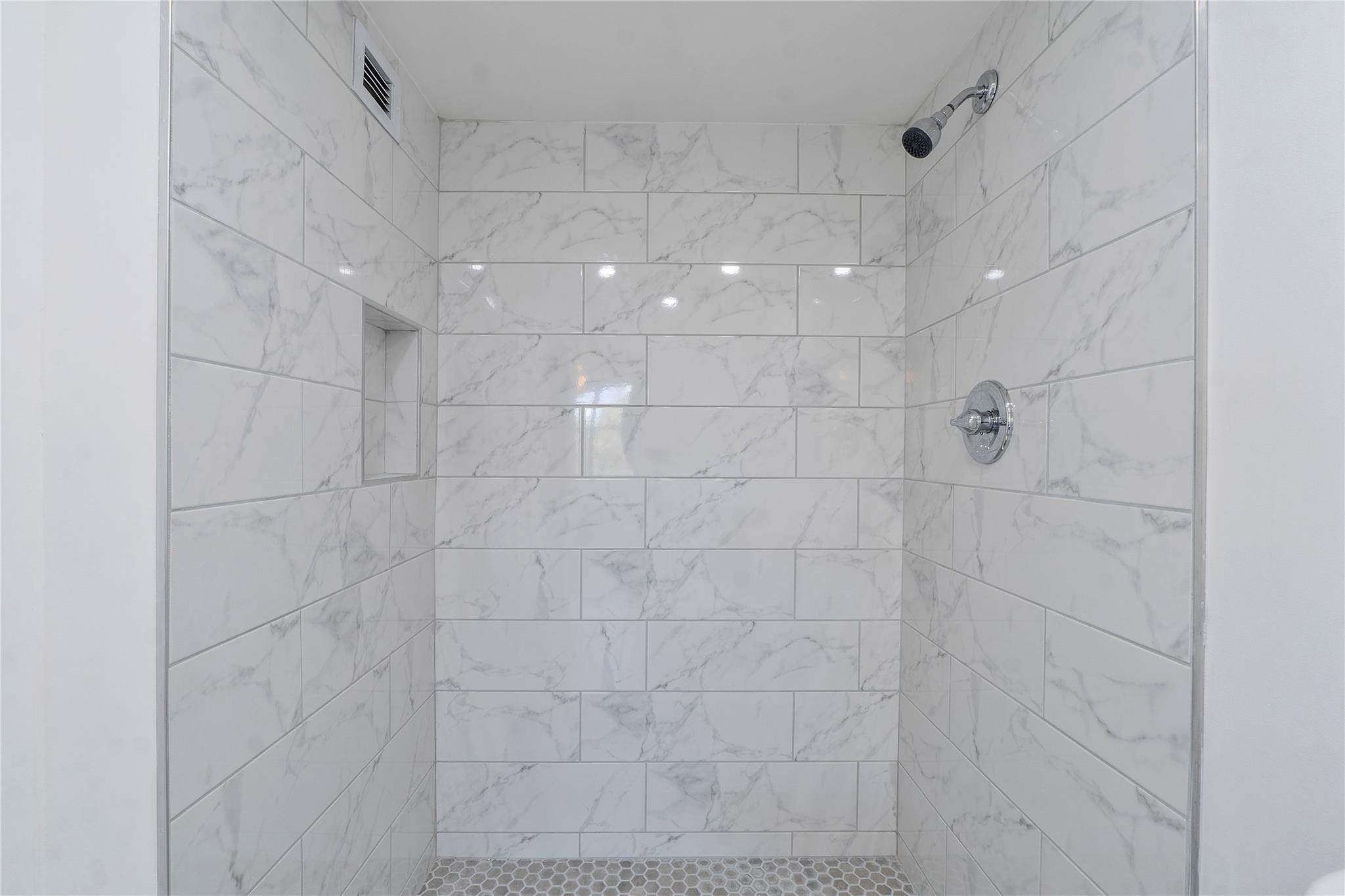 3751 Environ Boulevard 243
