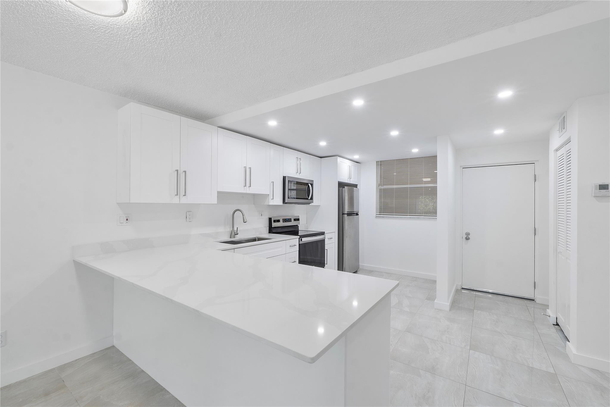 3751 Environ Boulevard 243