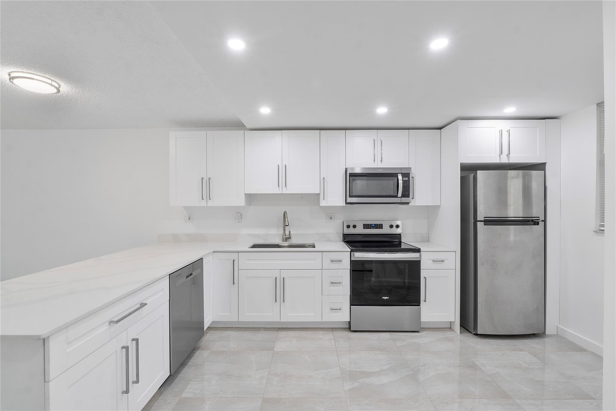 3751 Environ Boulevard 243
