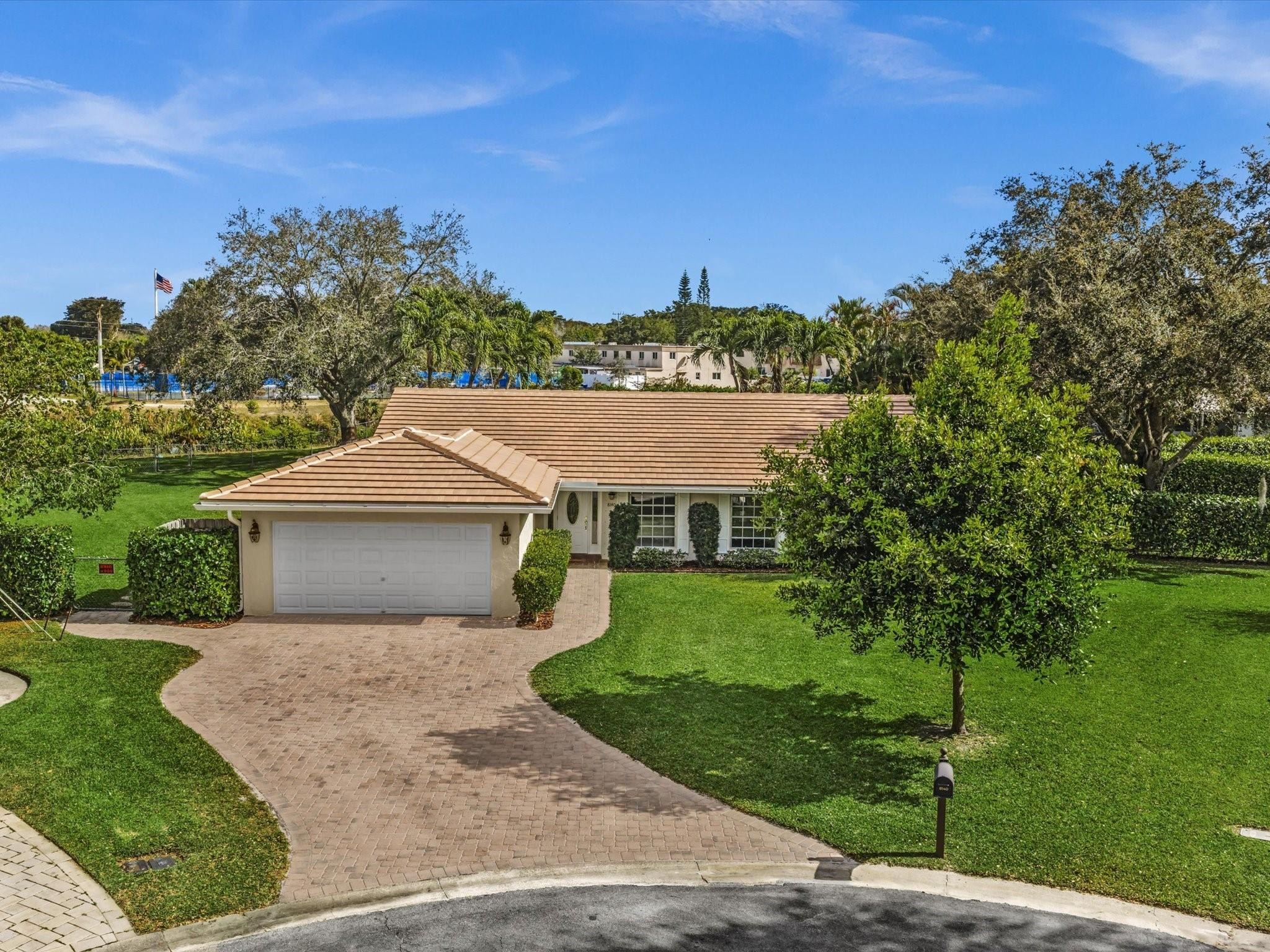 8140 NW 13th Place