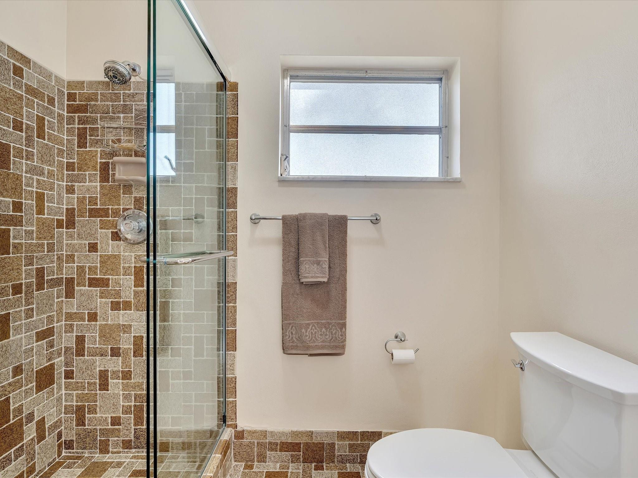 8140 NW 13th Place
