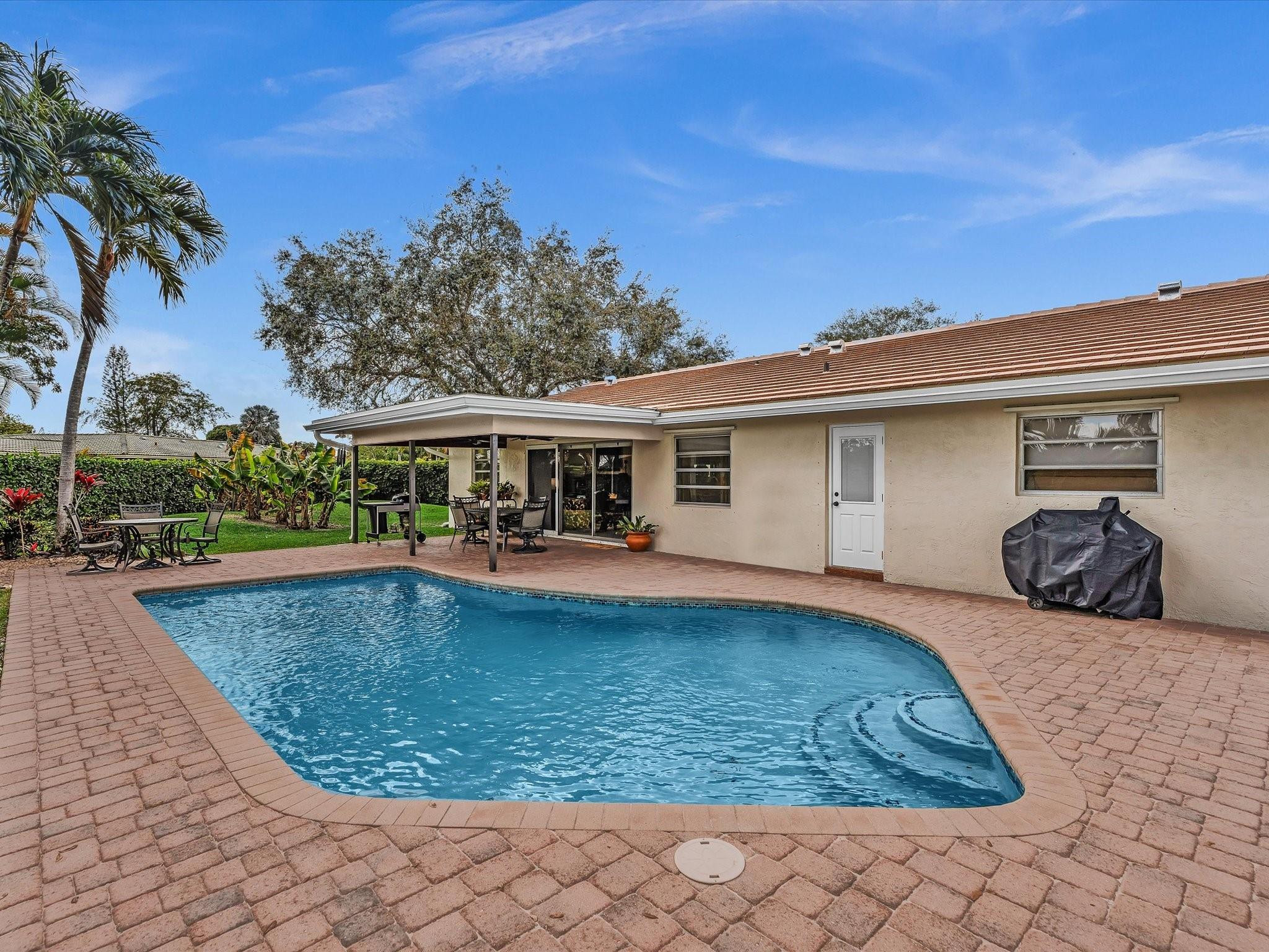 8140 NW 13th Place