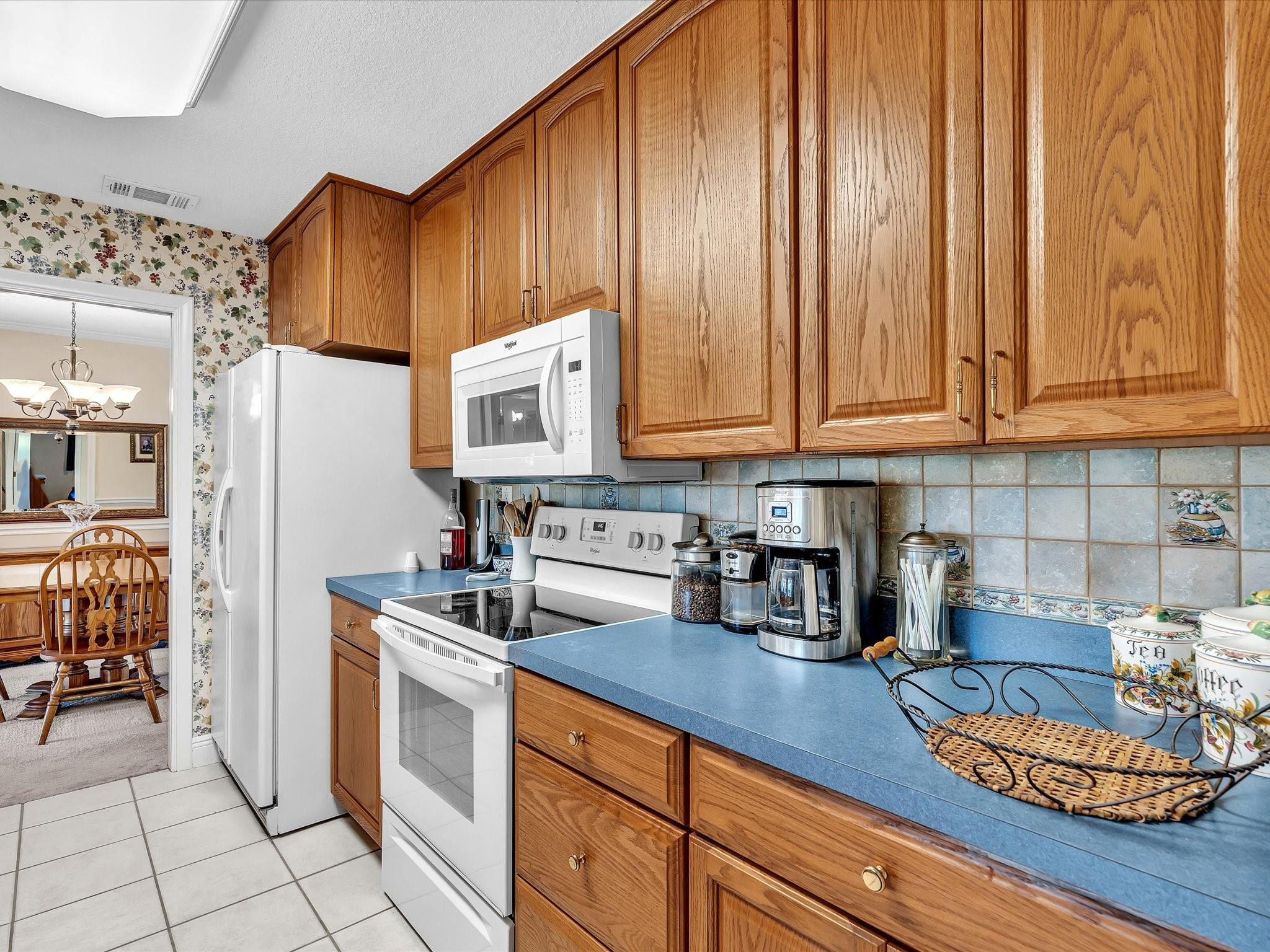 8140 NW 13th Place