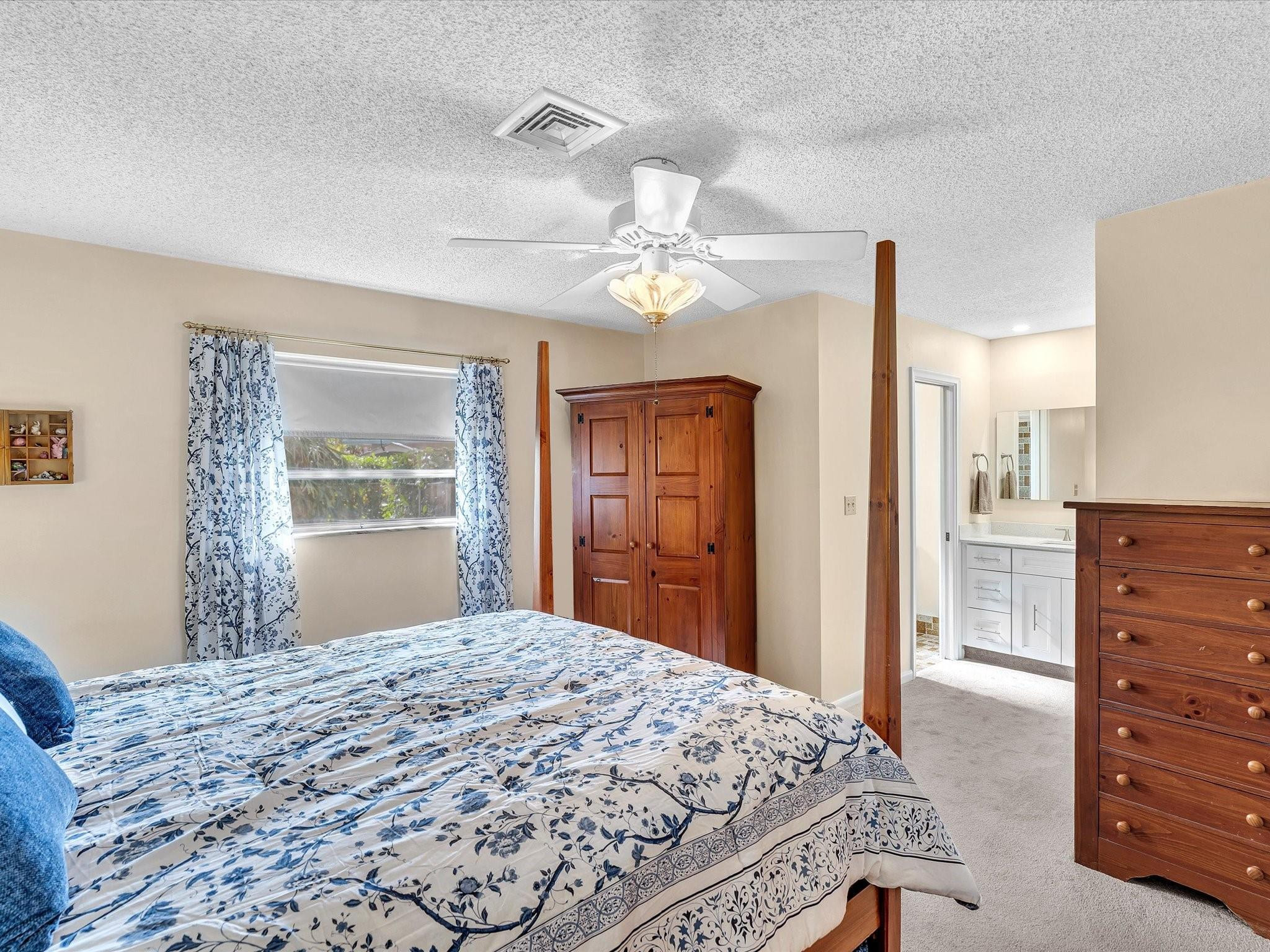 8140 NW 13th Place