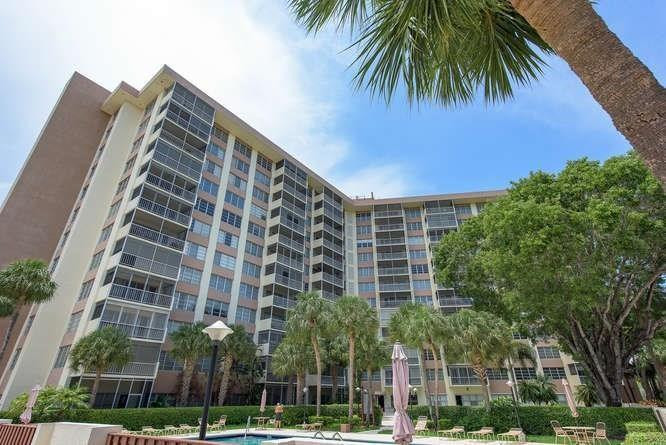 10777 W Sample Road 910