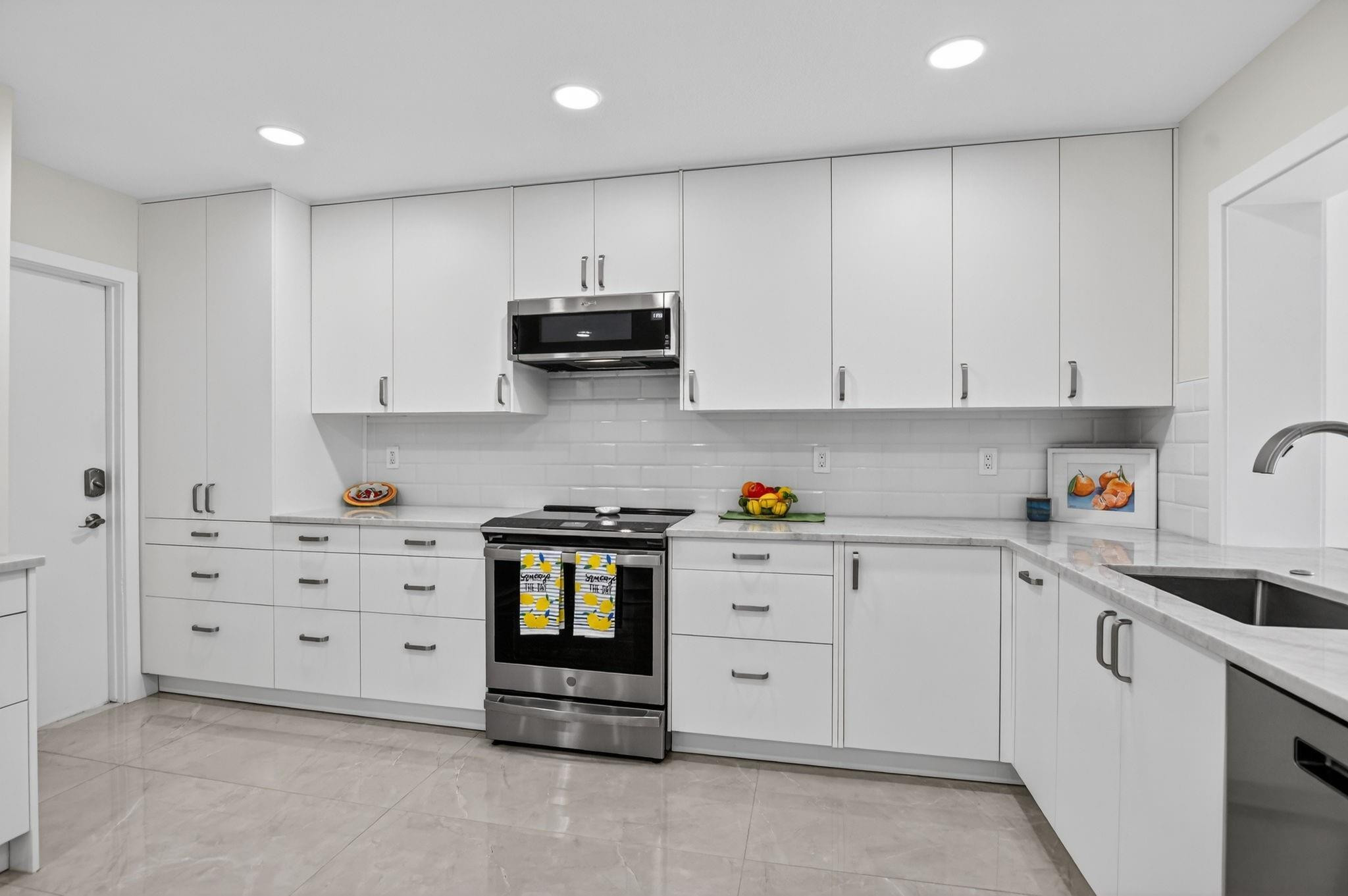 2062 SW 15th Place