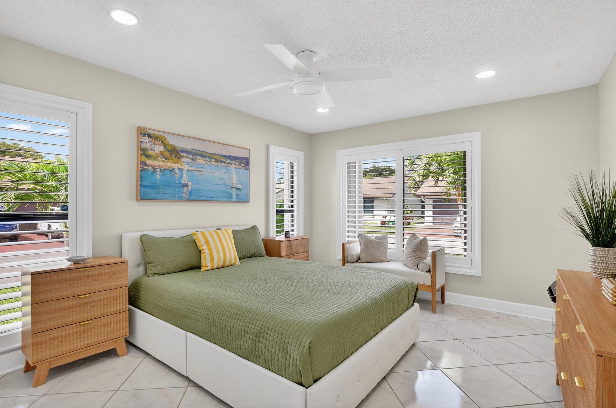2062 SW 15th Place