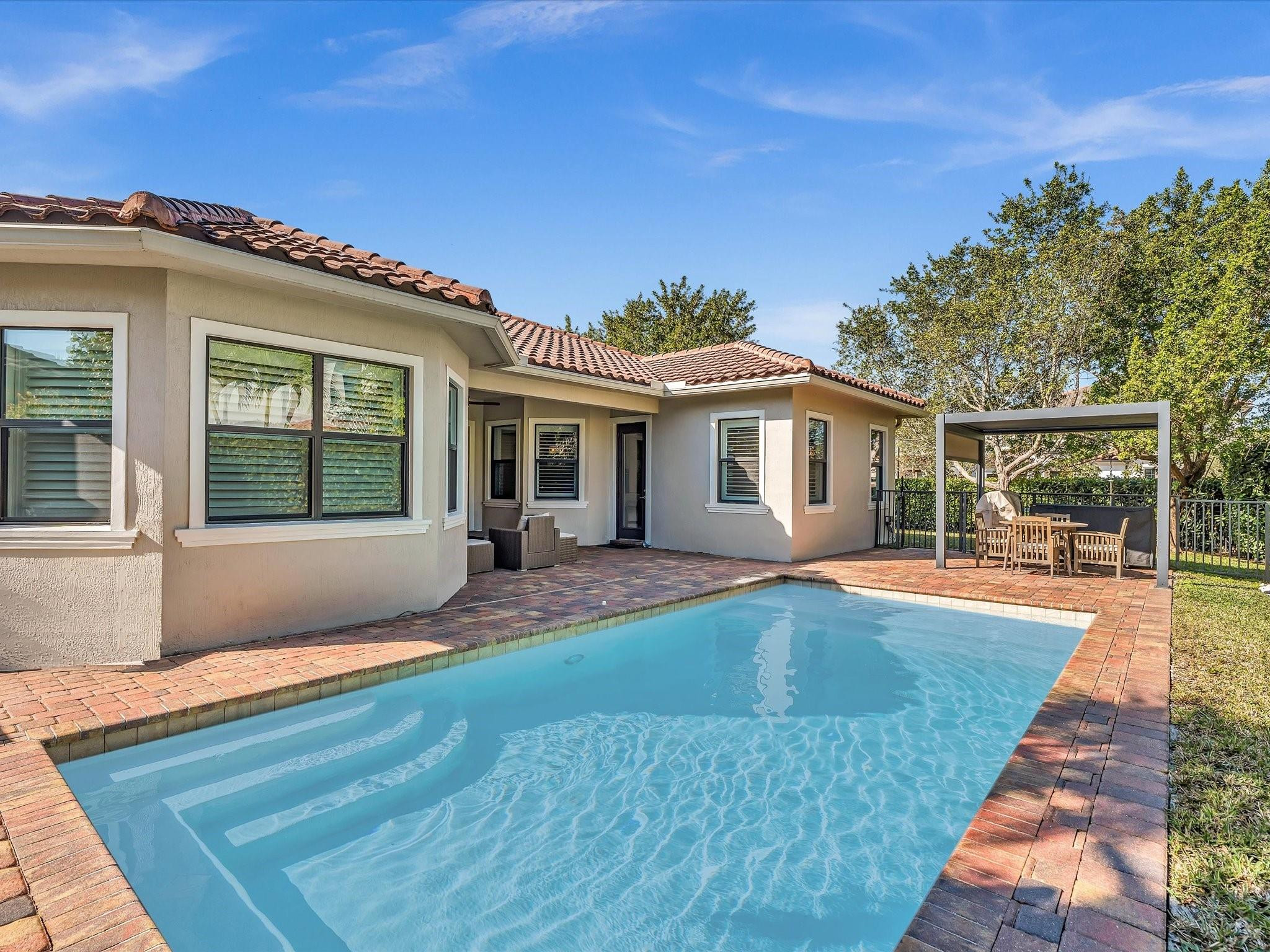 11715 NW 82nd Court