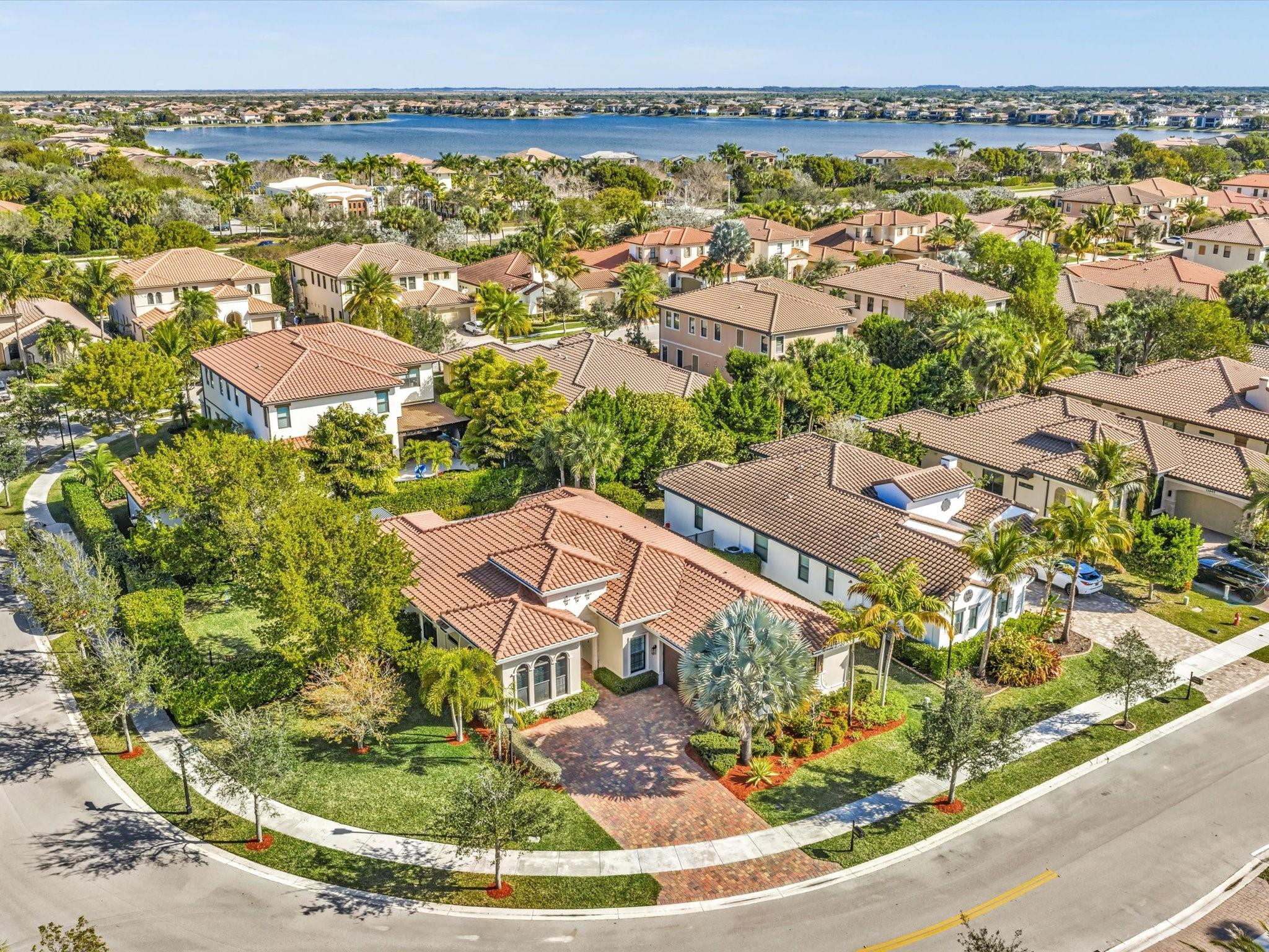 11715 NW 82nd Court