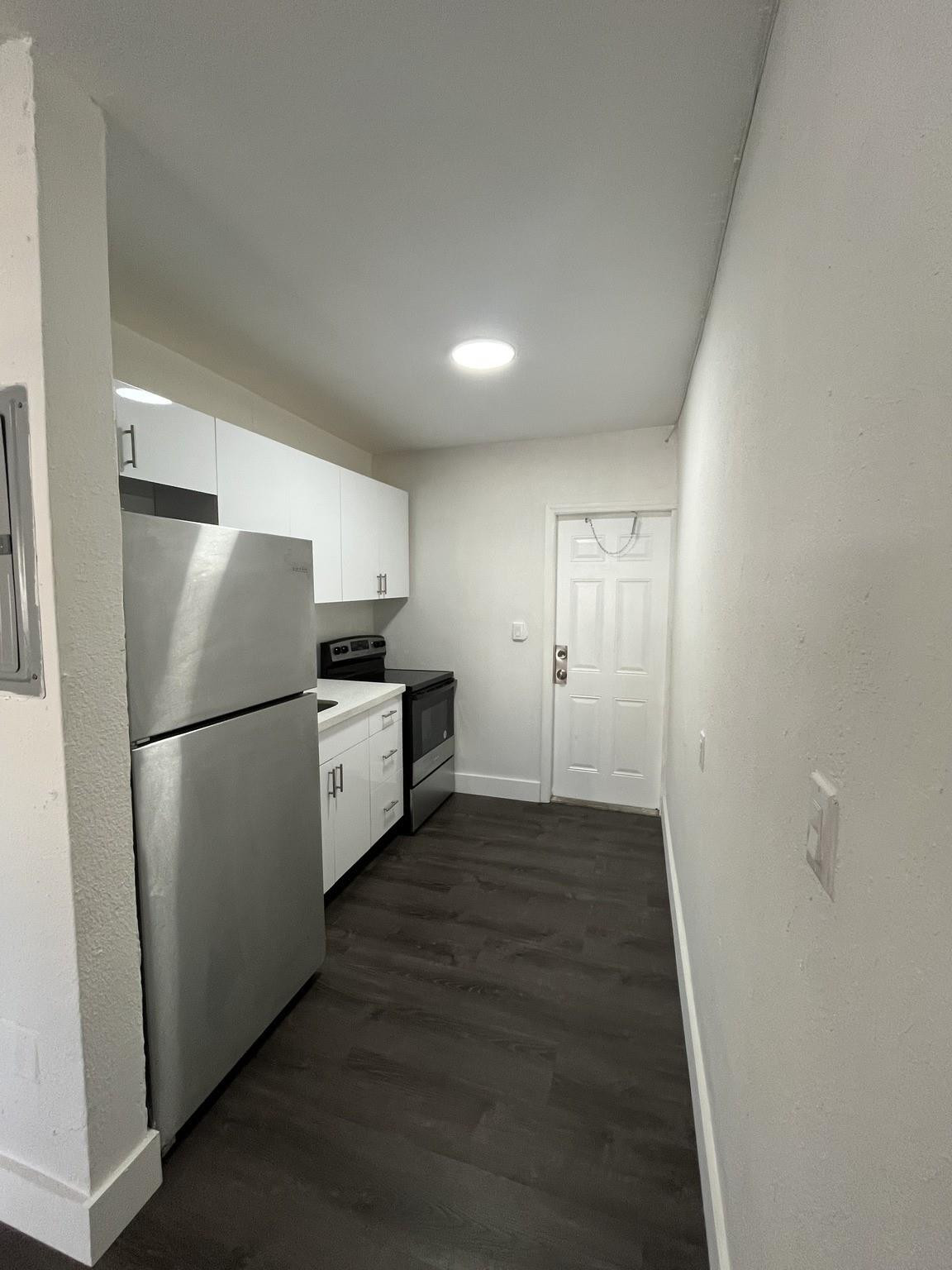 2300 NW 6th Street 6