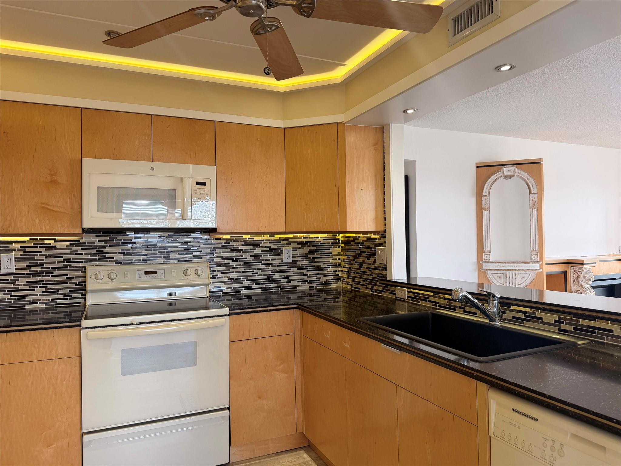 10777 W Sample Road 706