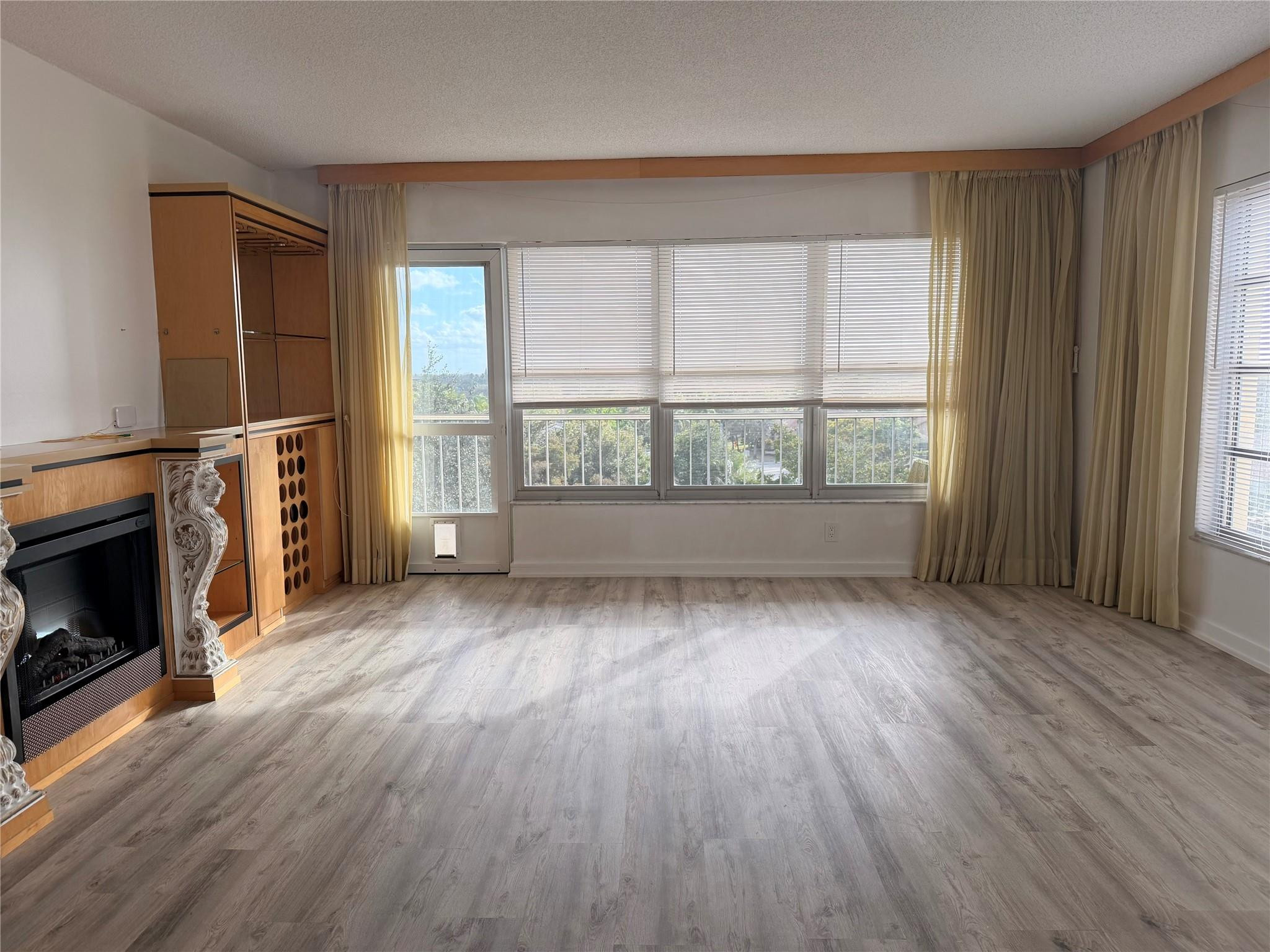 10777 W Sample Road 706