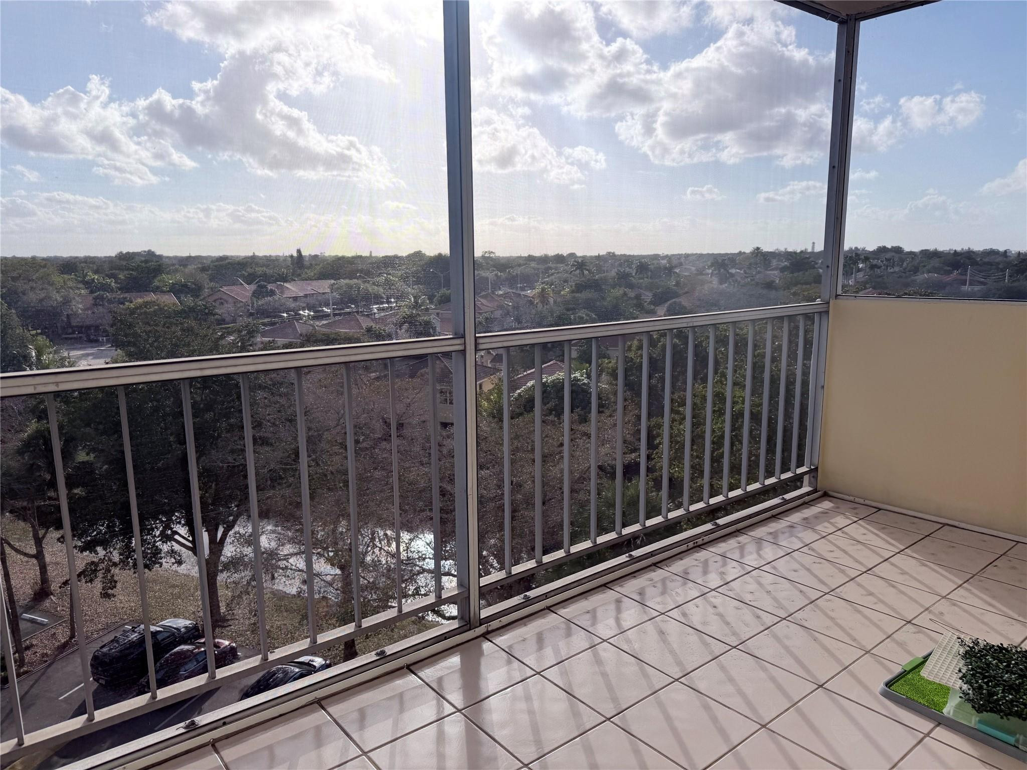 10777 W Sample Road 706